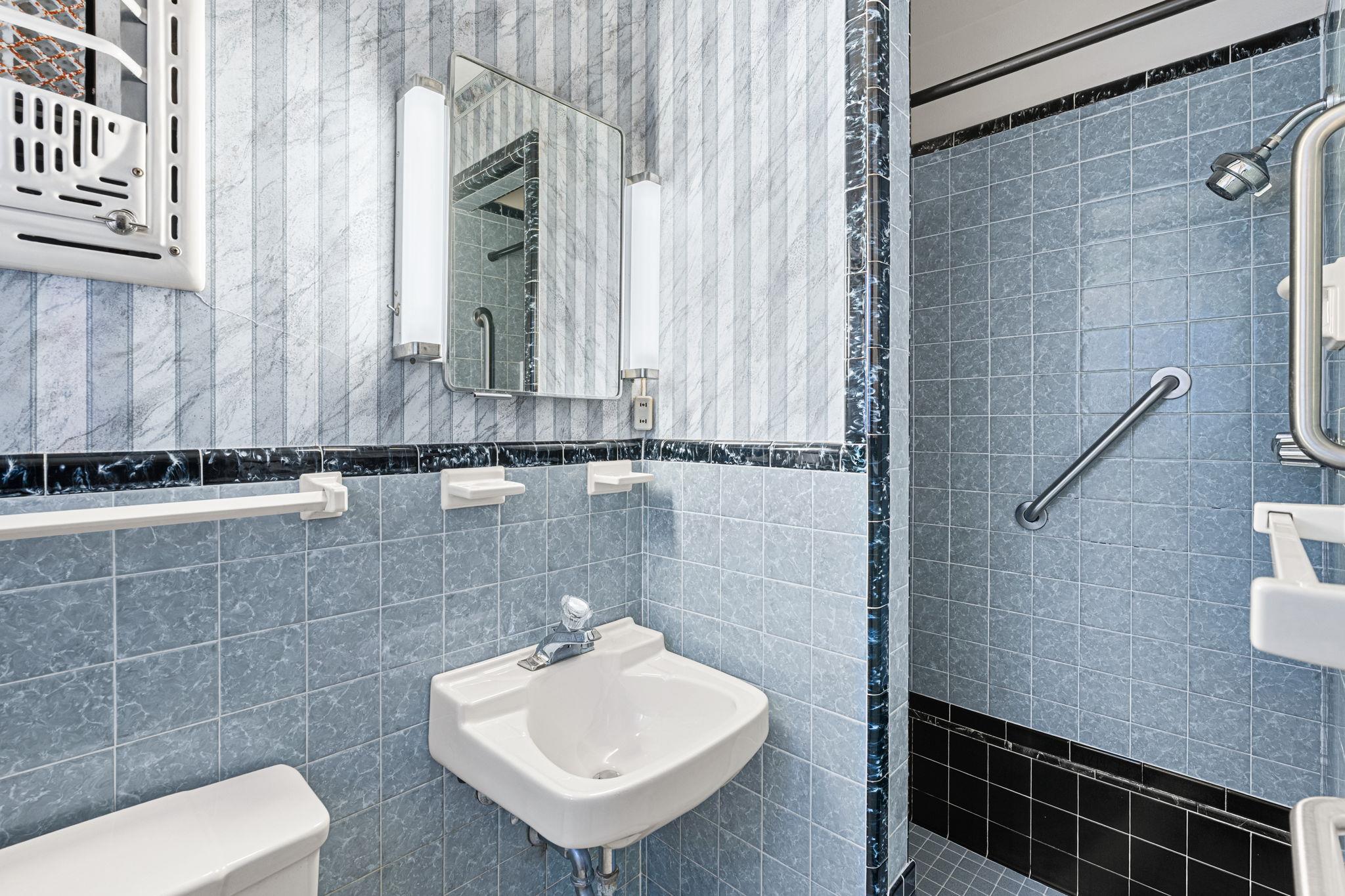 1800 Barbara St, Austin, TX 78757