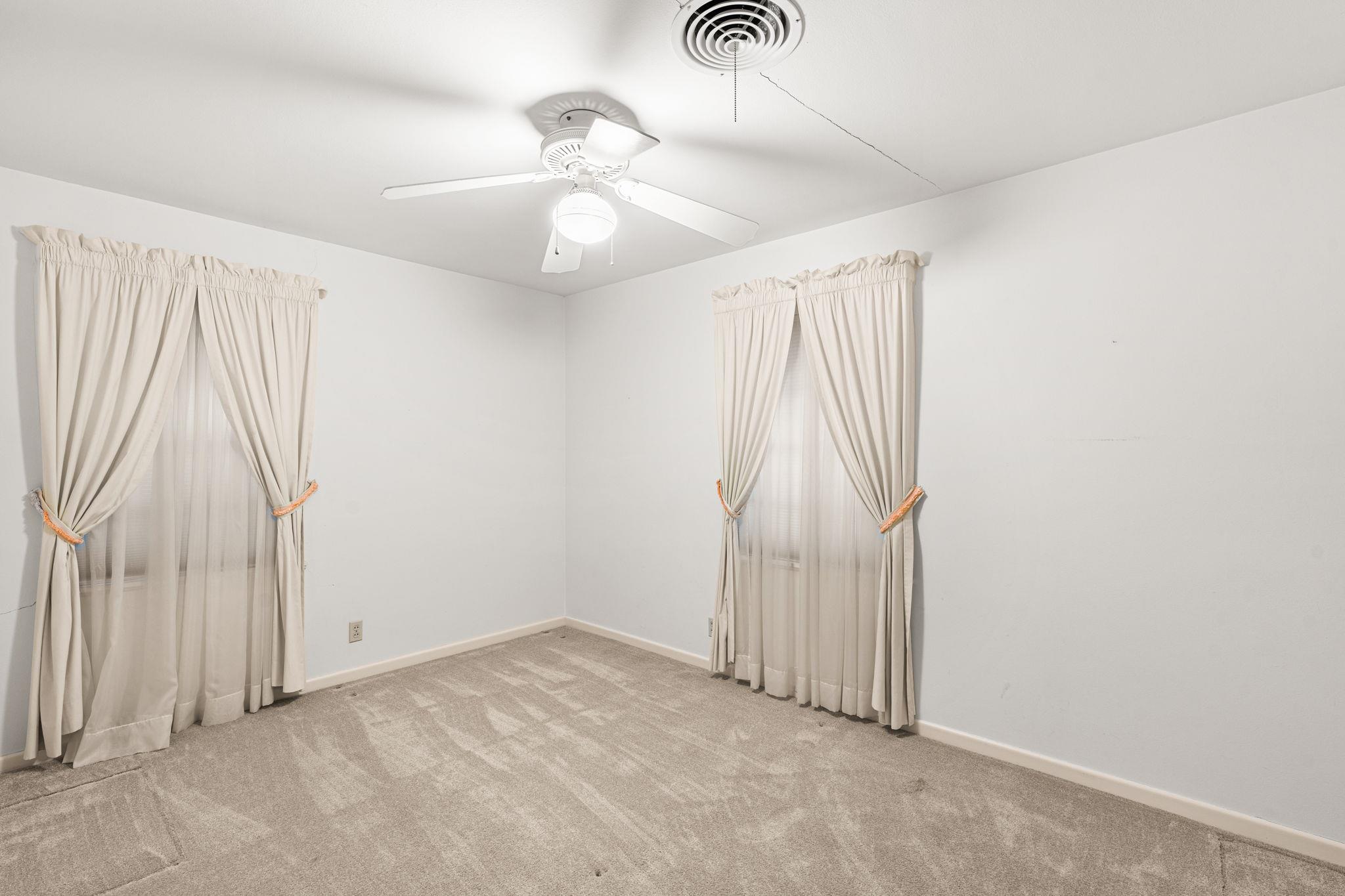 1800 Barbara St, Austin, TX 78757