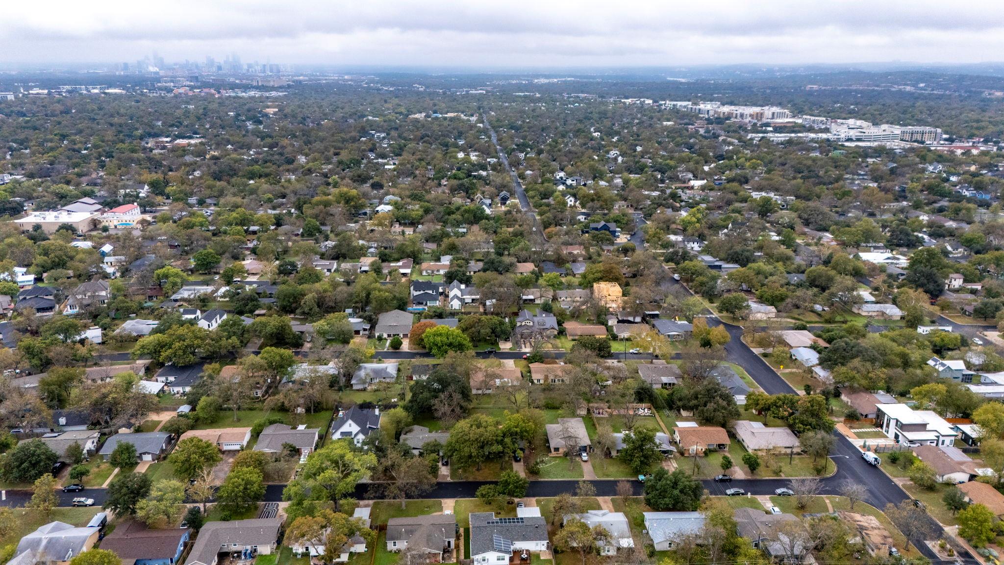 1800 Barbara St, Austin, TX 78757