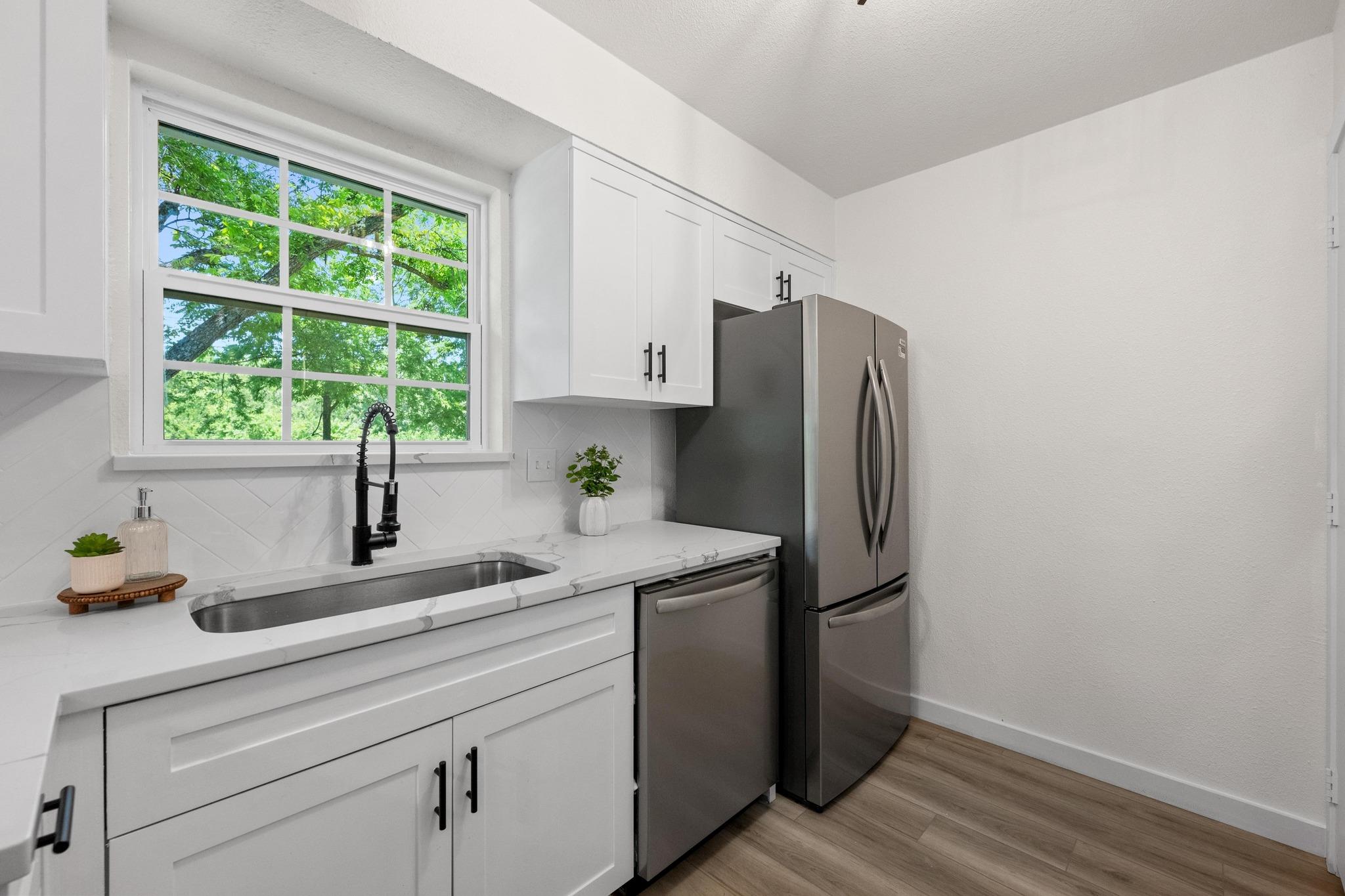 7002 Teaberry Dr, Austin, TX 78745