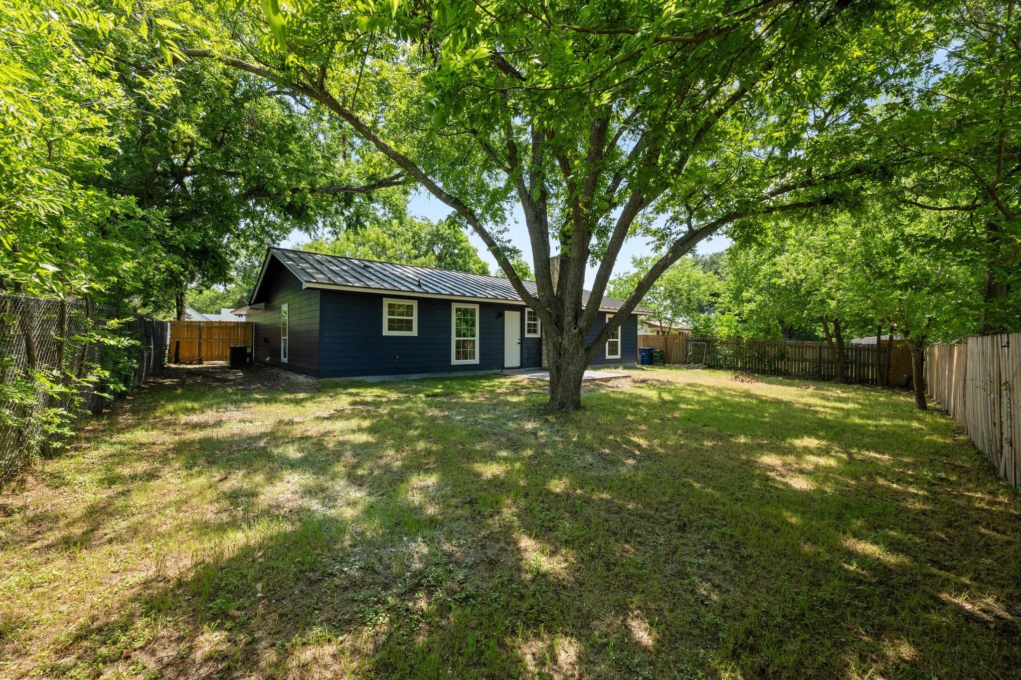 7002 Teaberry Dr, Austin, TX 78745