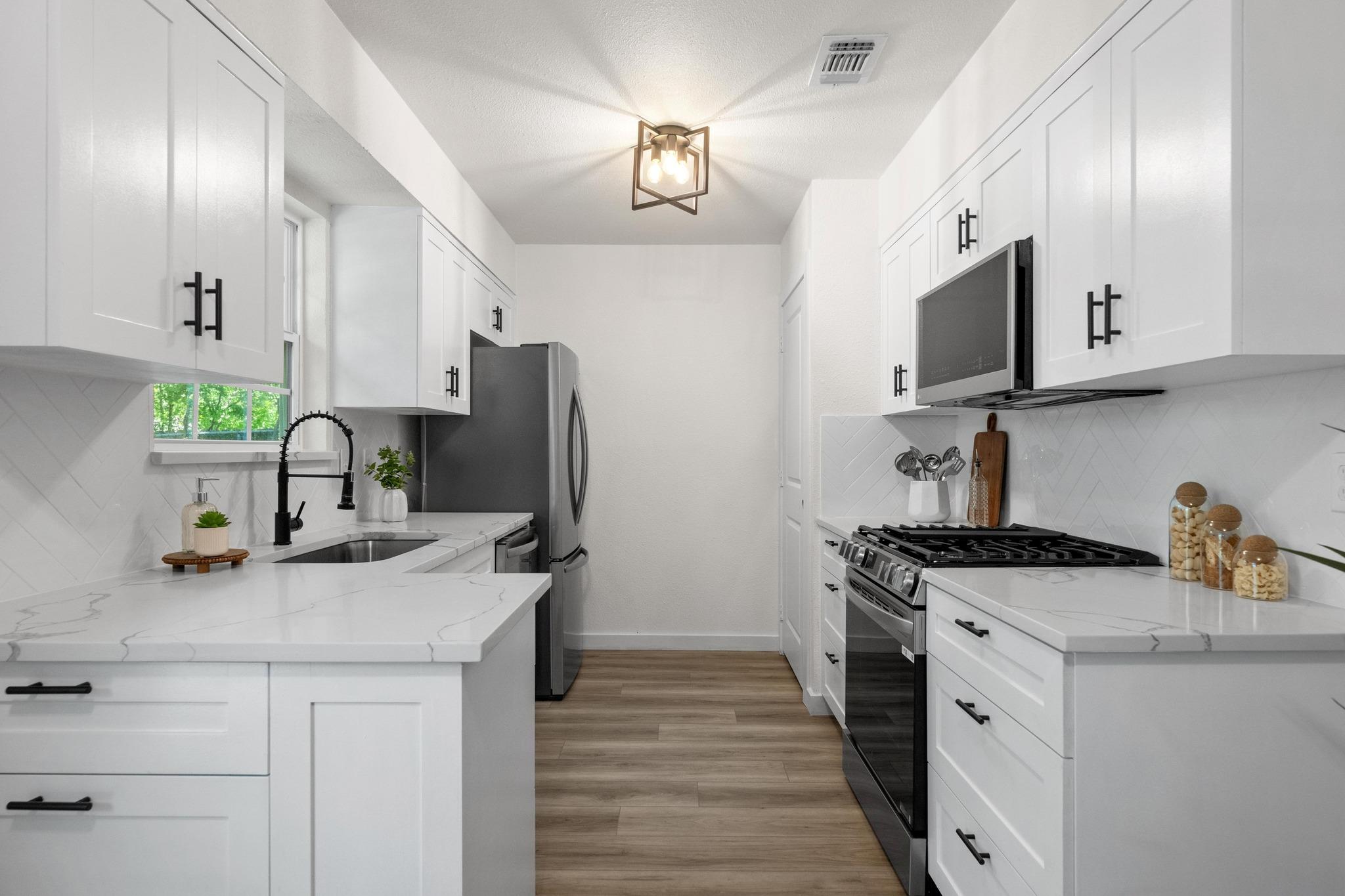 7002 Teaberry Dr, Austin, TX 78745