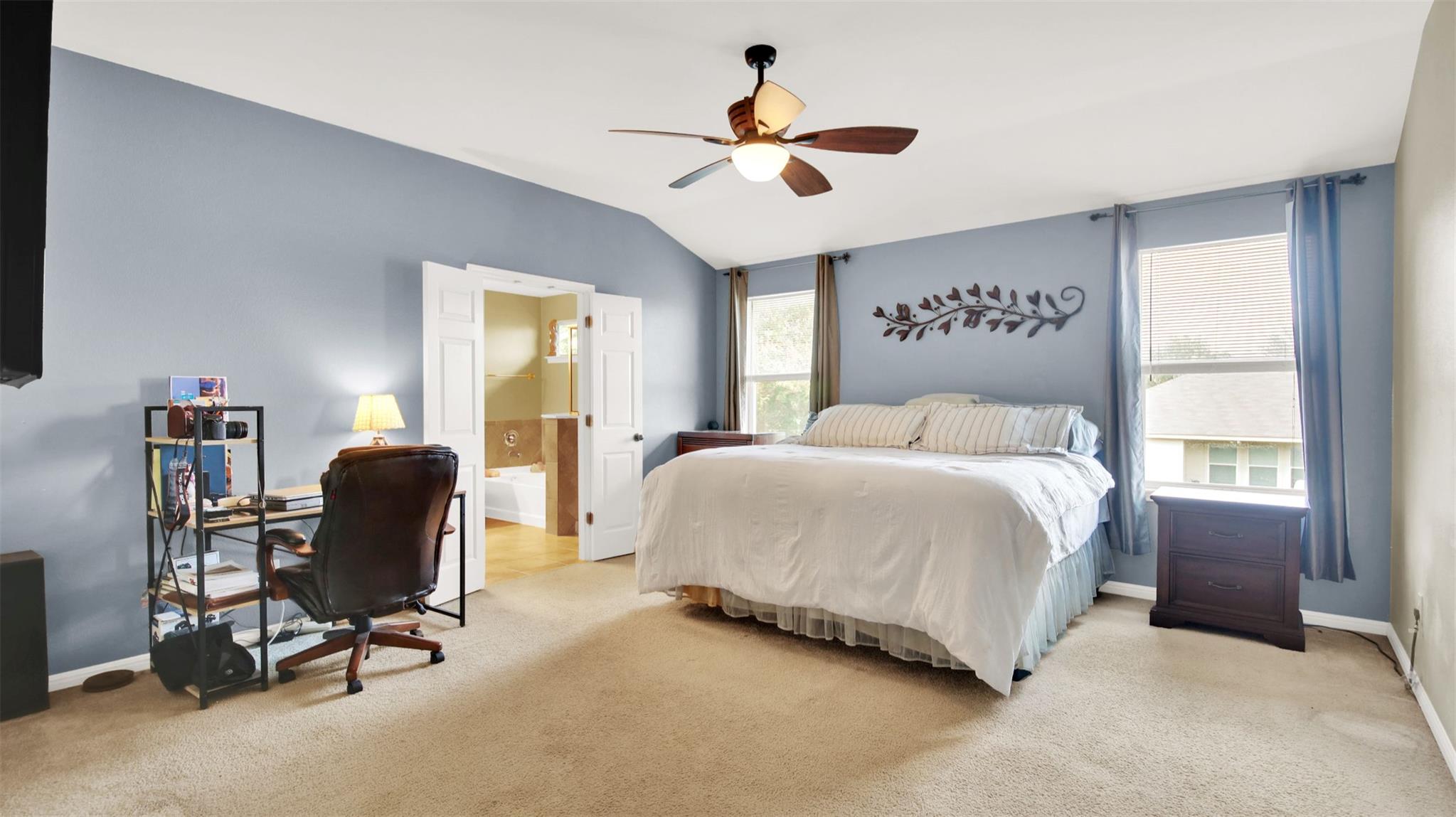 2132 S Callingwood Dr, Austin, TX 78754