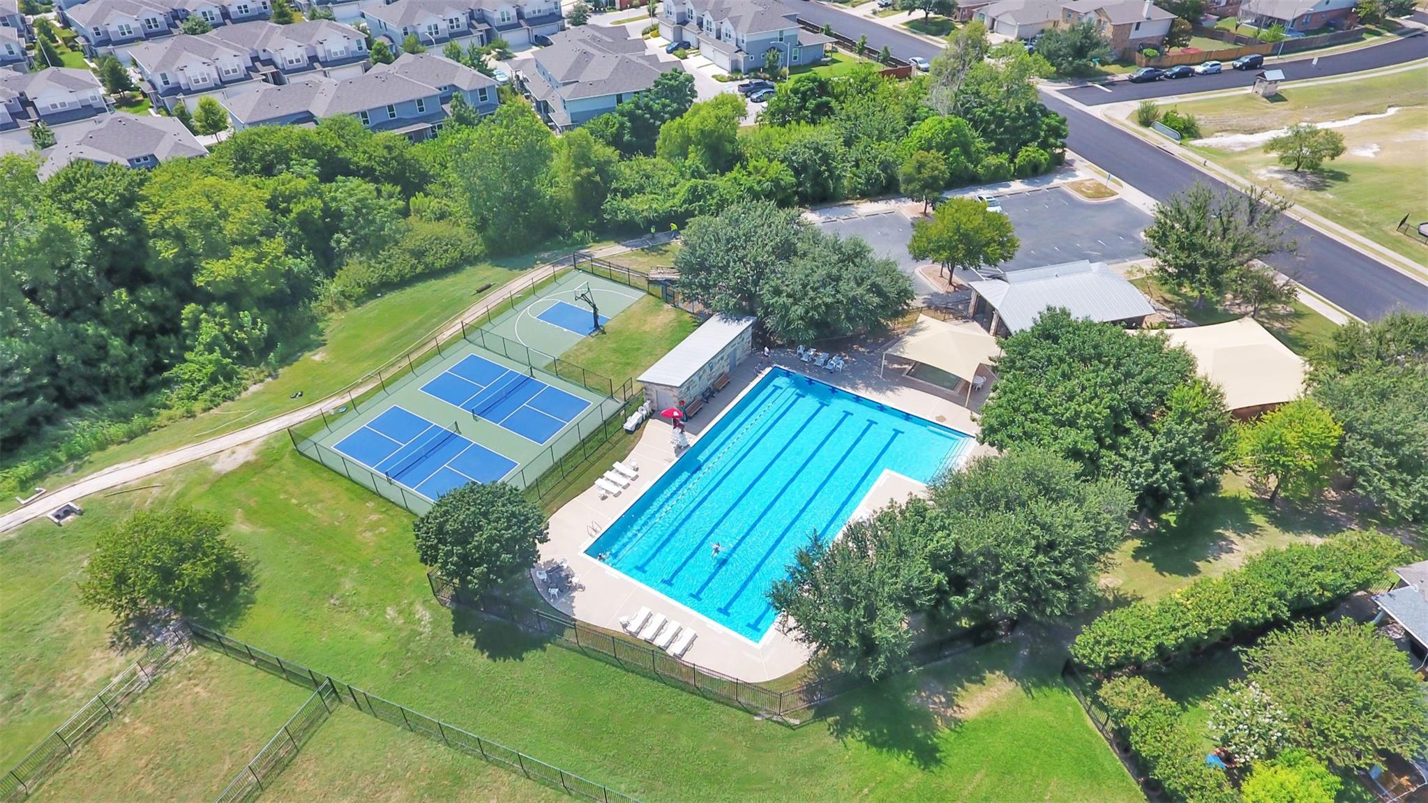 2132 S Callingwood Dr, Austin, TX 78754