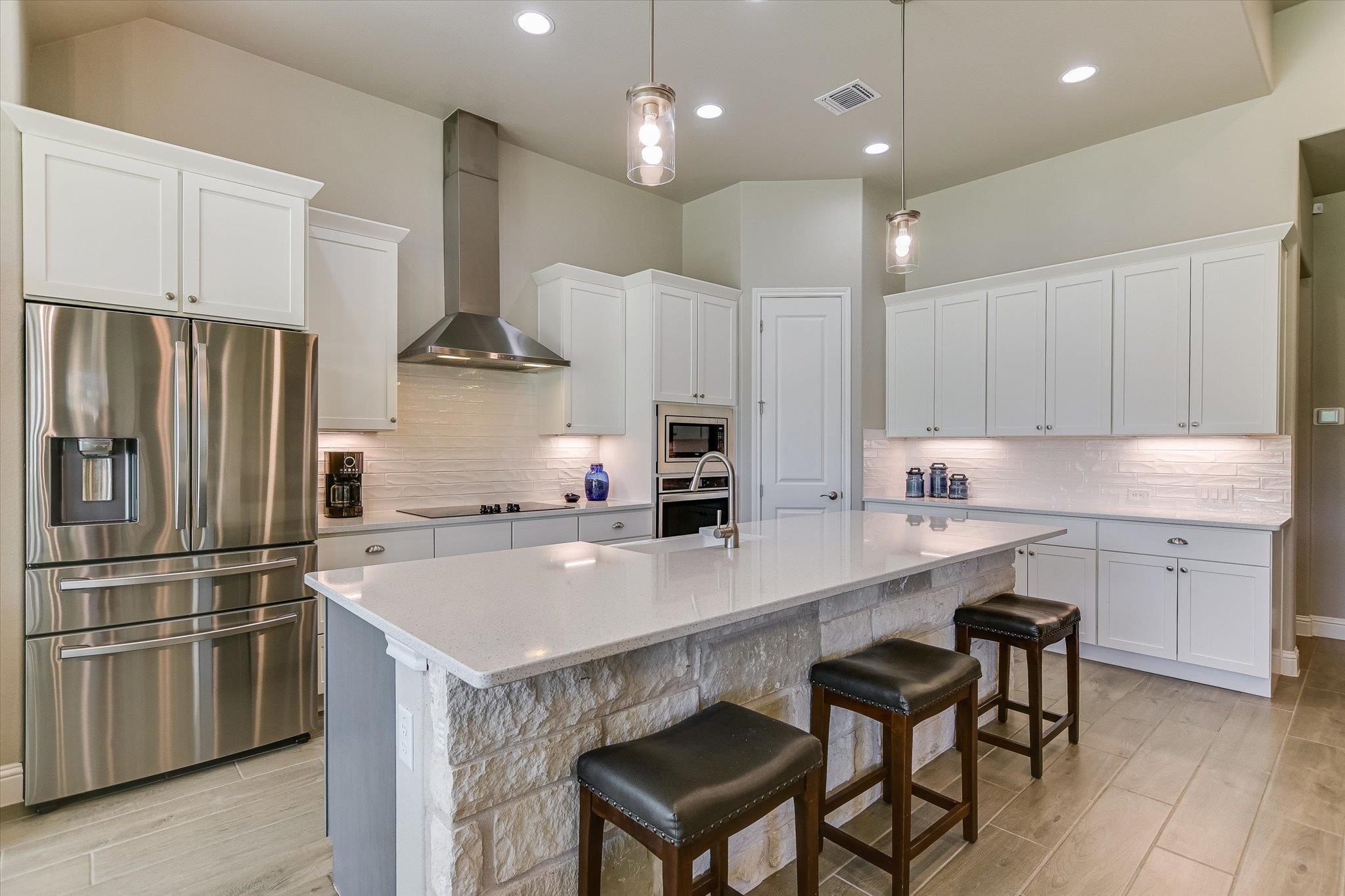 815 County Road 207, Liberty Hill, TX 78642