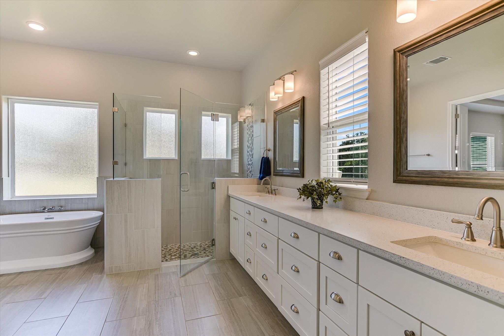 815 County Road 207, Liberty Hill, TX 78642