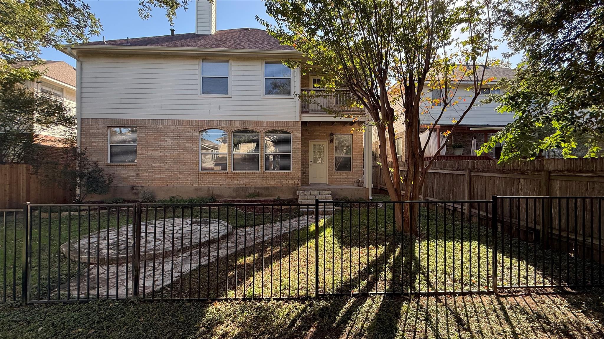 1716 Rosenborough Ln S, Round Rock, TX 78665