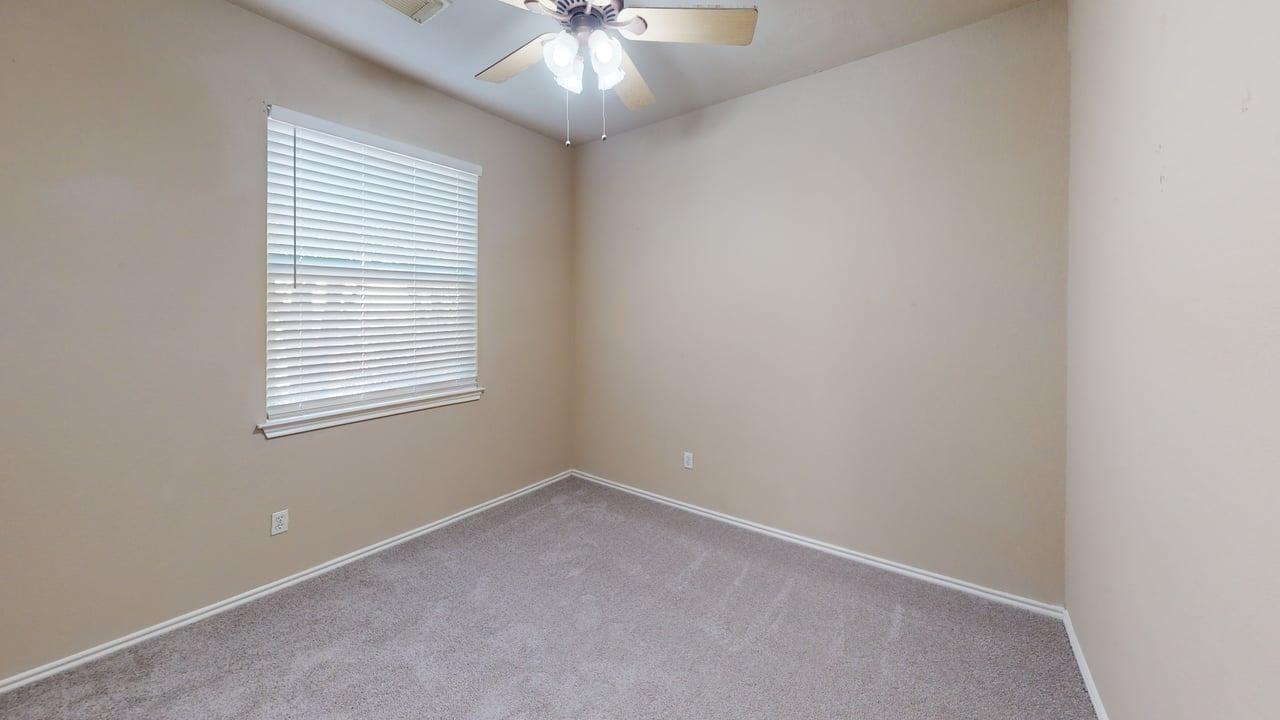 1716 Rosenborough Ln S, Round Rock, TX 78665