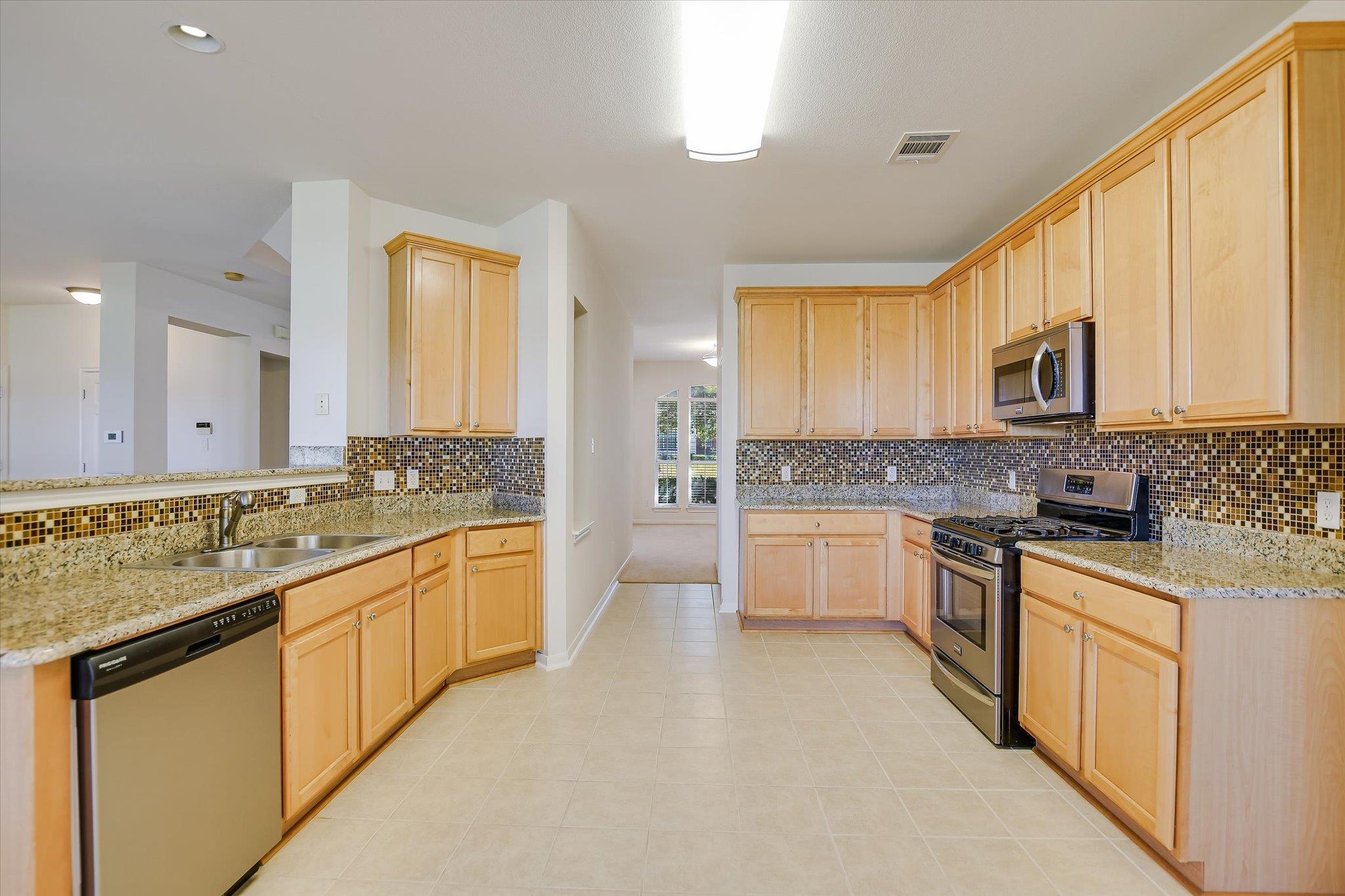 1010 Winding Creek Pl, Round Rock, TX 78665