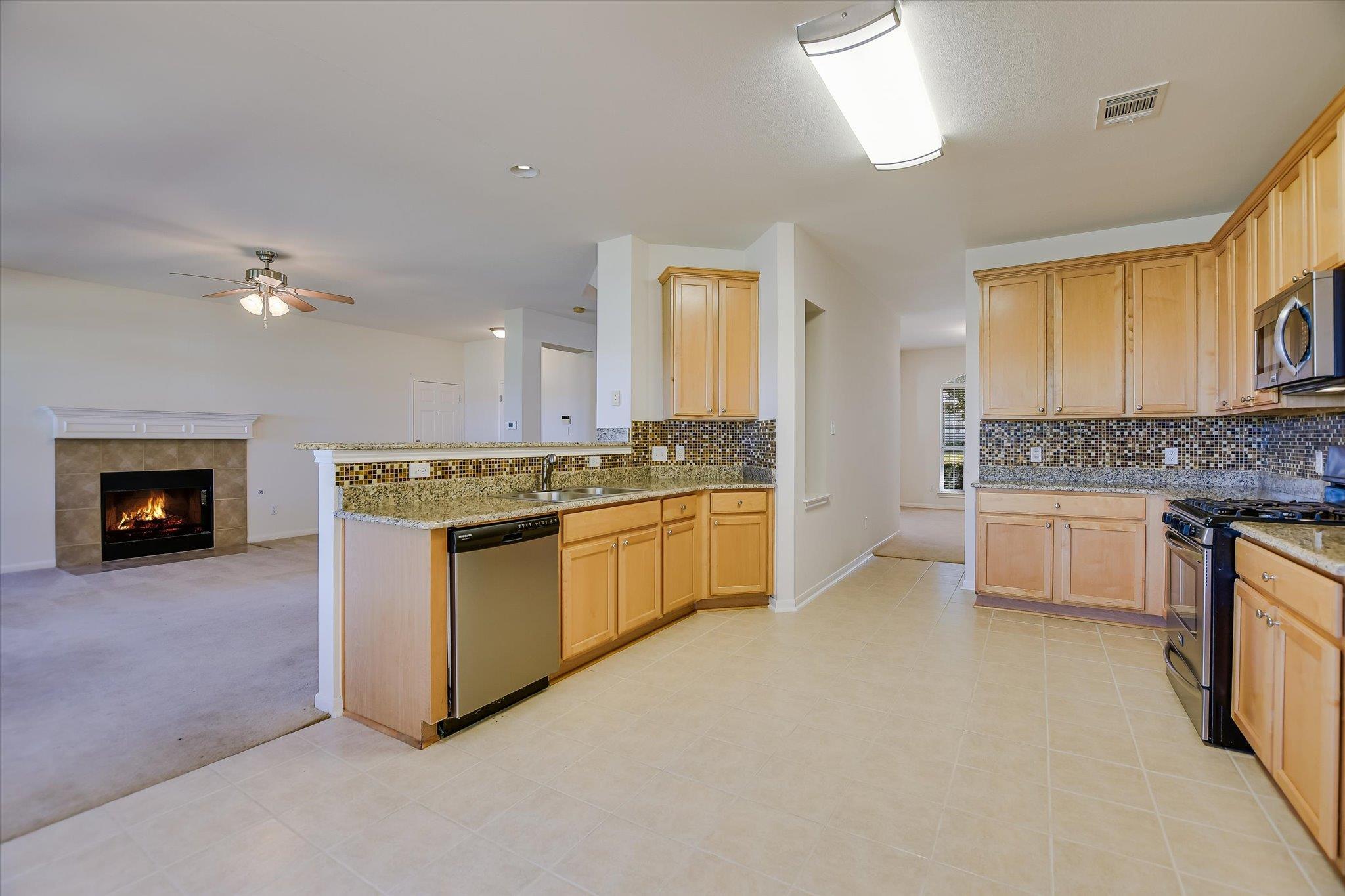 1010 Winding Creek Pl, Round Rock, TX 78665