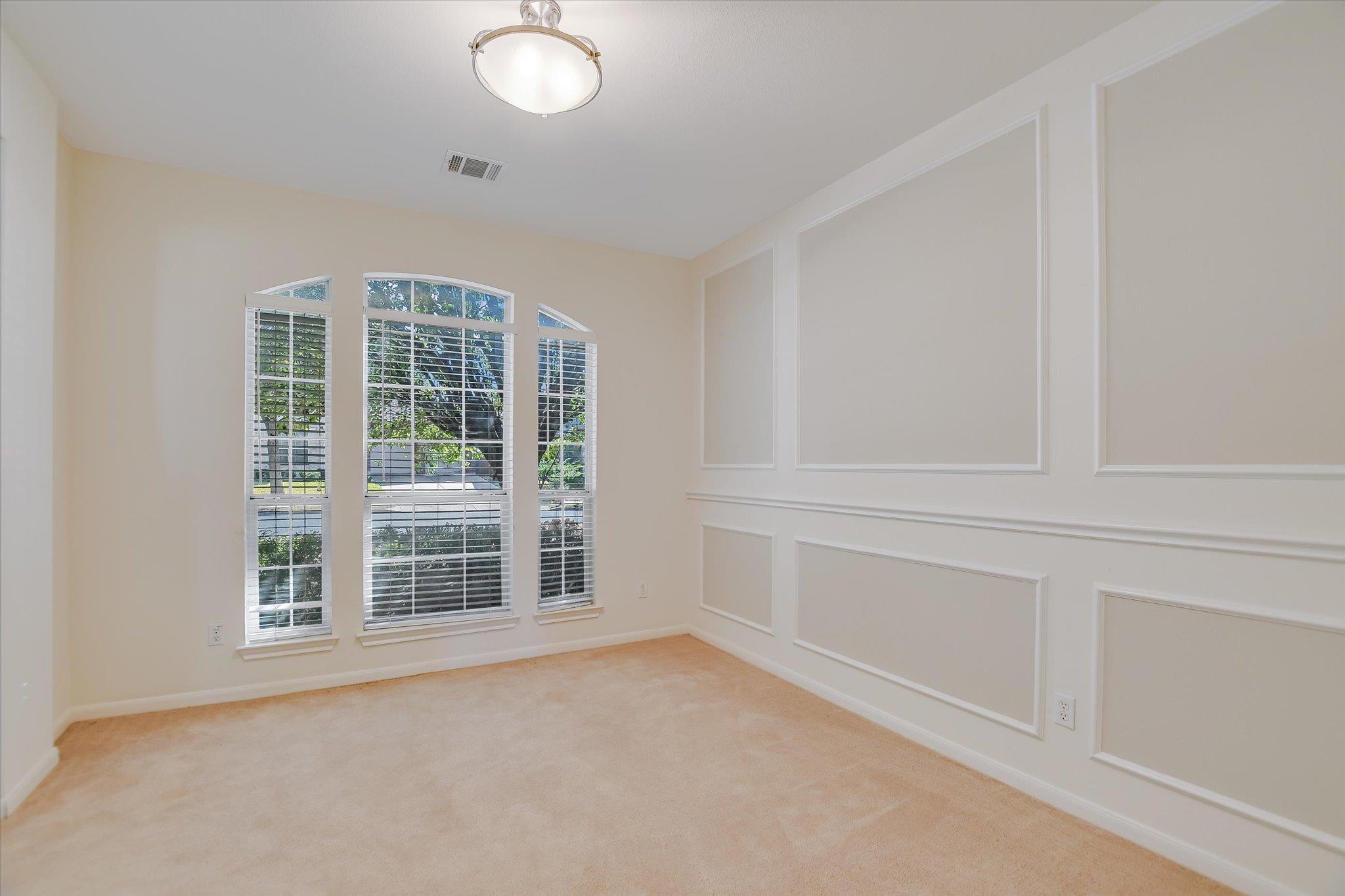 1010 Winding Creek Pl, Round Rock, TX 78665