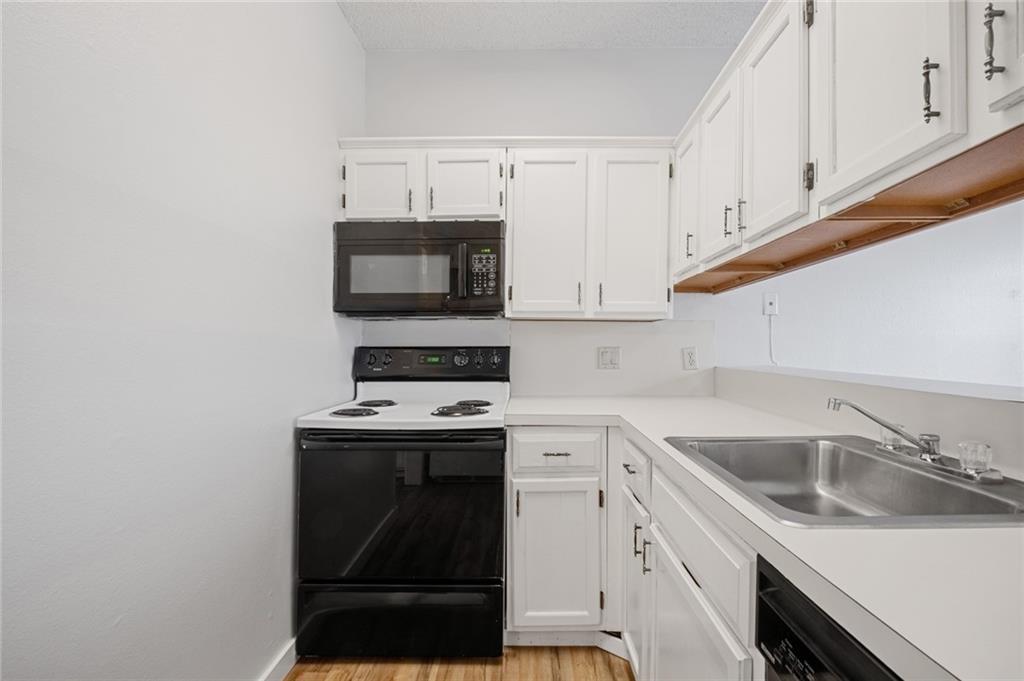 2210 Pearl St # 205, Austin, TX 78705