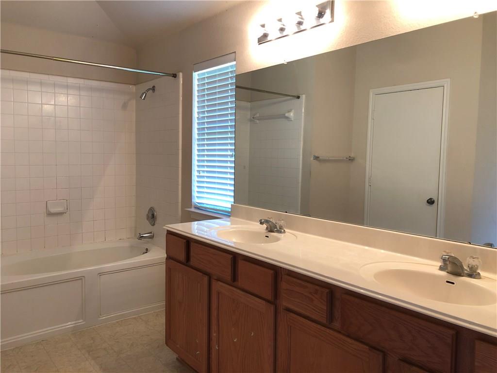 1780 Stone Rim Loop, Buda, TX 78610