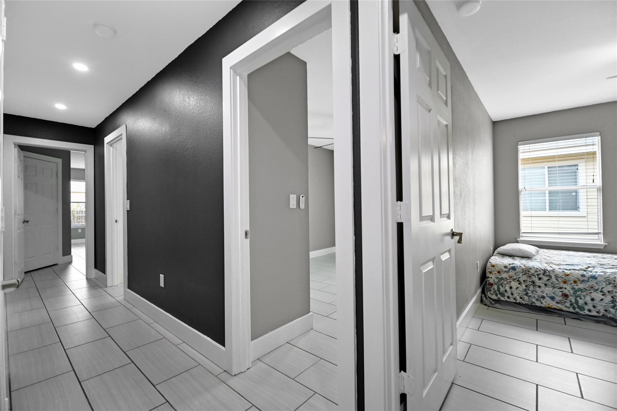 12800 Sky Harbor Dr, Del Valle, TX 78617