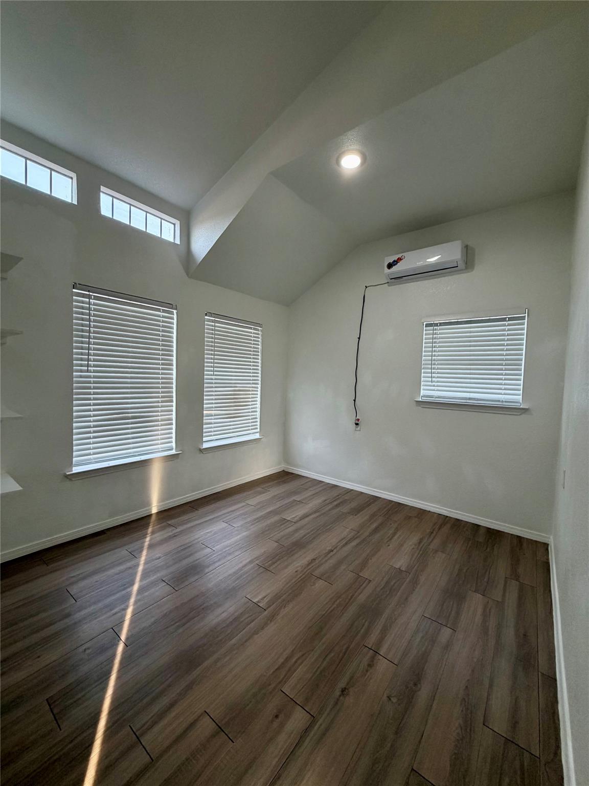 217 State Highway 21 W, Cedar Creek, TX 78612