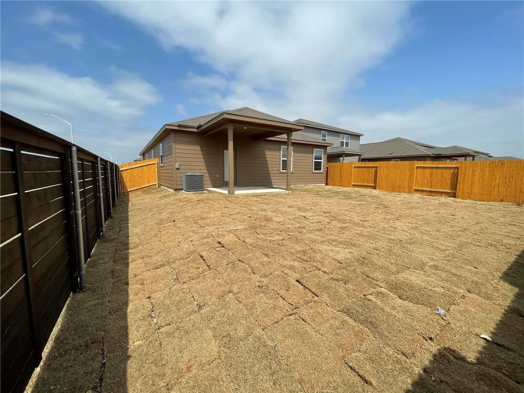 143 Constitution St, Liberty Hill, TX 78642