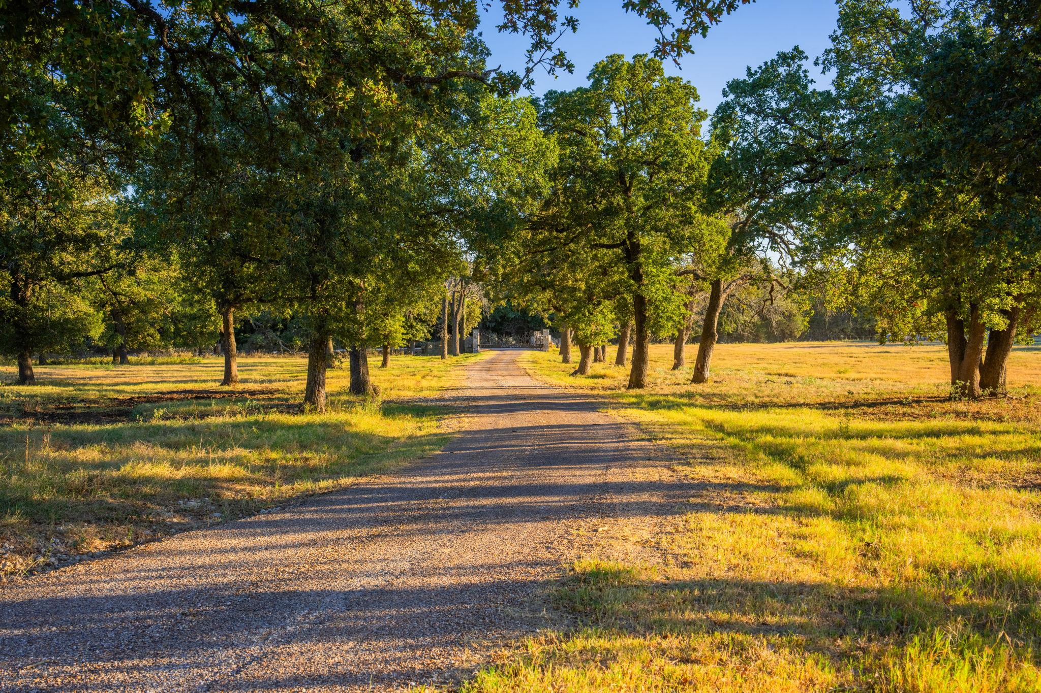 2574 County Road 211, Hico, TX 76457