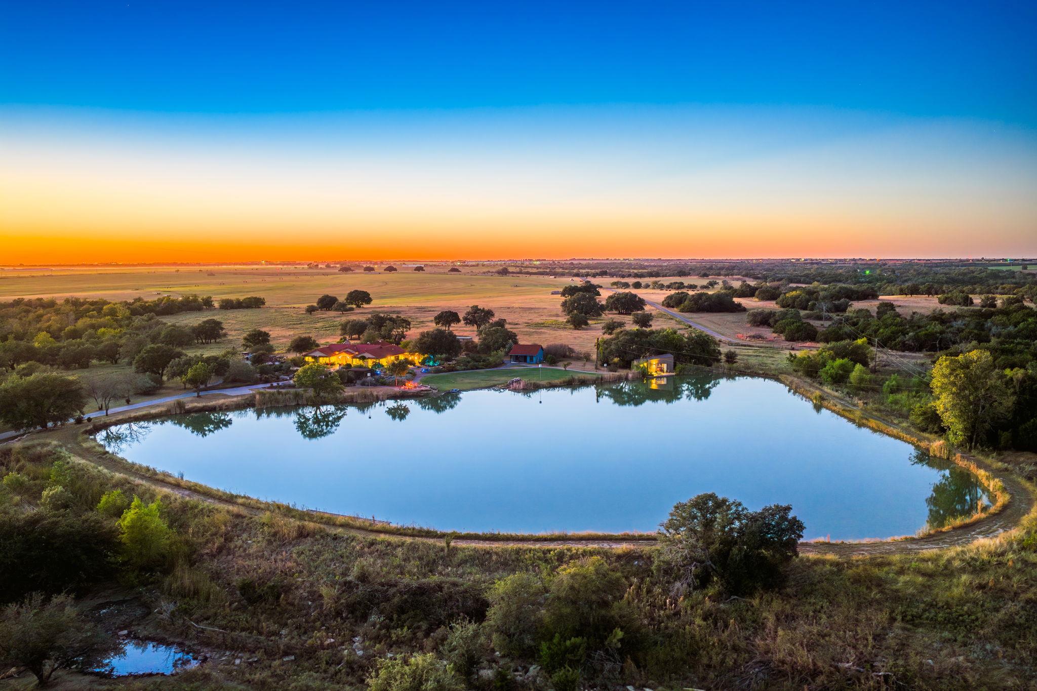 2574 County Road 211, Hico, TX 76457