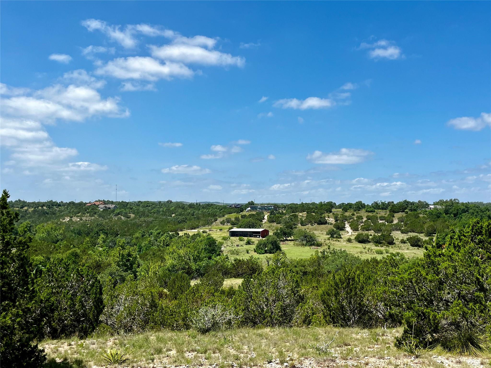 831 Hidden Creek Dr, Dripping Springs, TX 78620