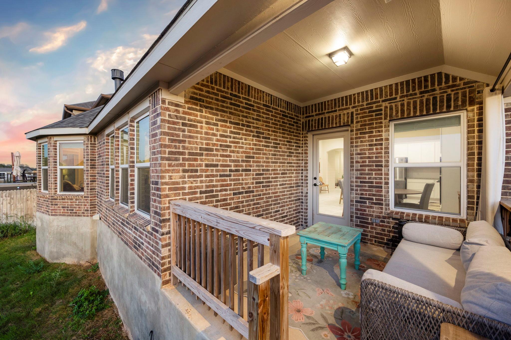 2210 Steerhead Trl, New Braunfels, TX 78132