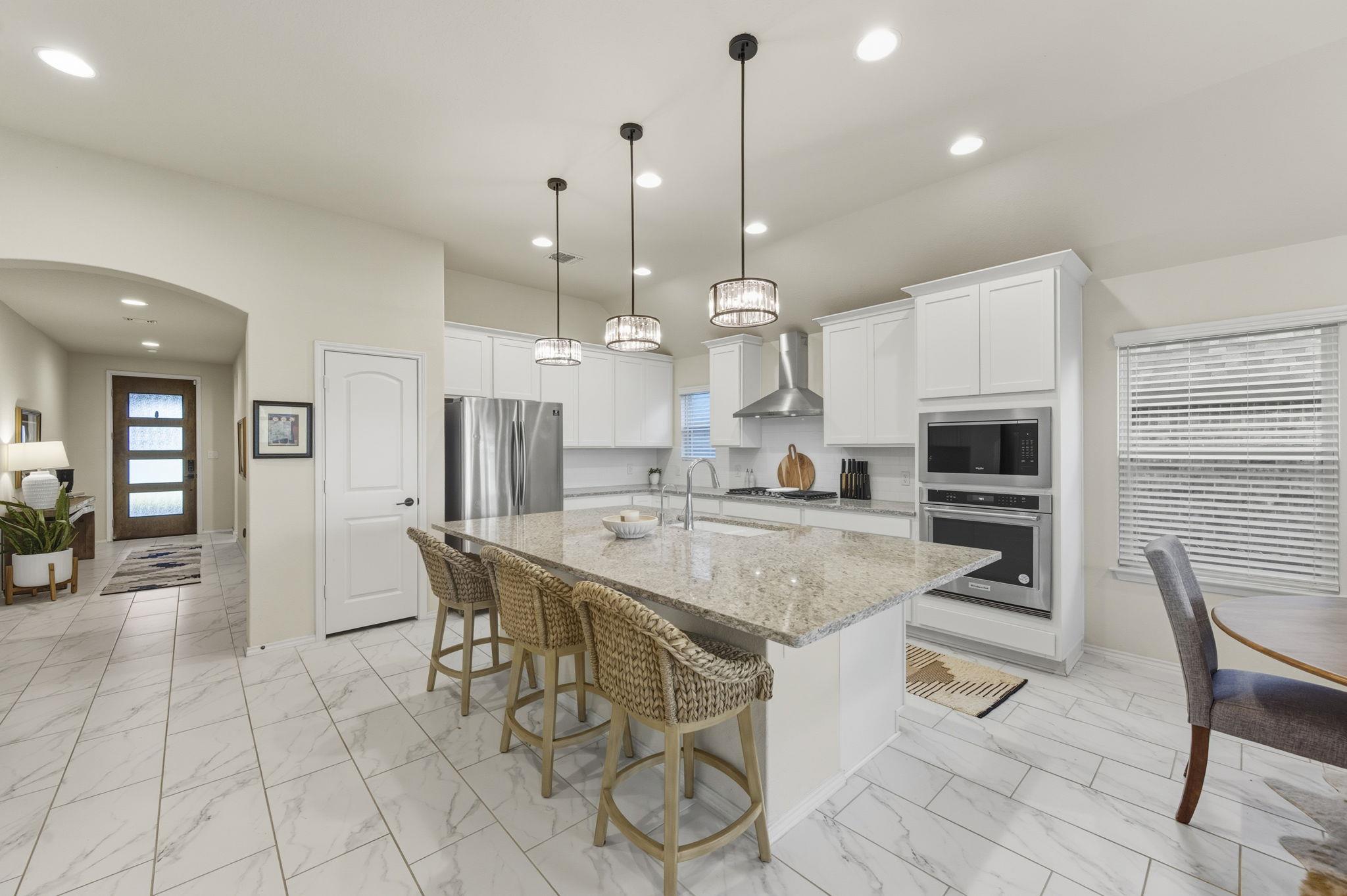 2210 Steerhead Trl, New Braunfels, TX 78132