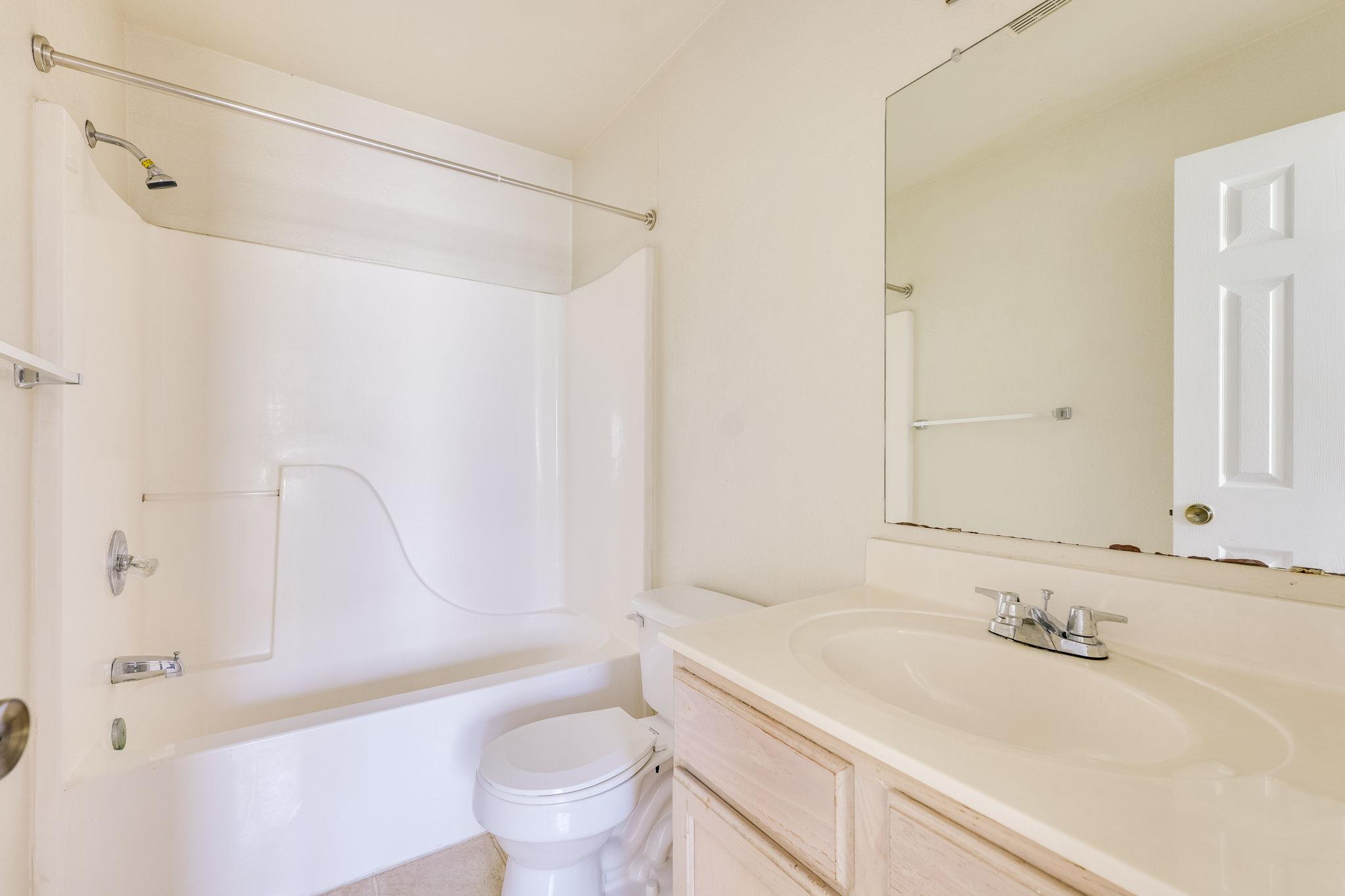 844-846 Sagewood Trl, San Marcos, TX 78666