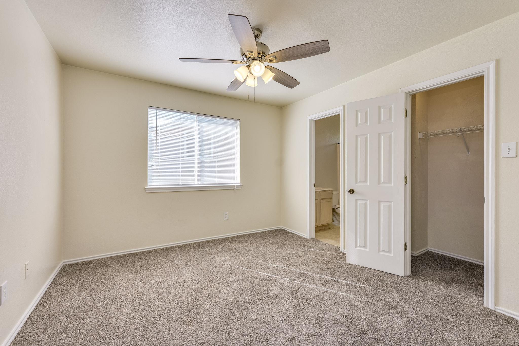 844-846 Sagewood Trl, San Marcos, TX 78666