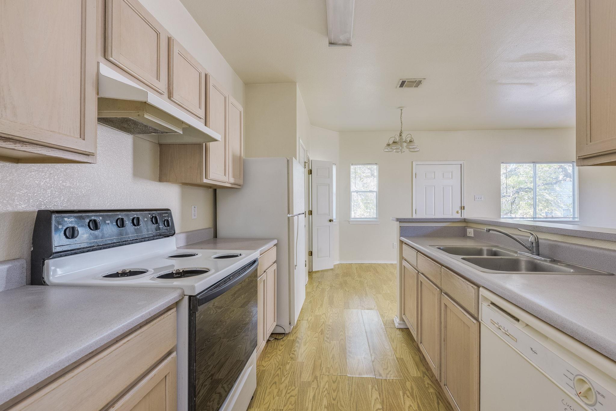 844-846 Sagewood Trl, San Marcos, TX 78666