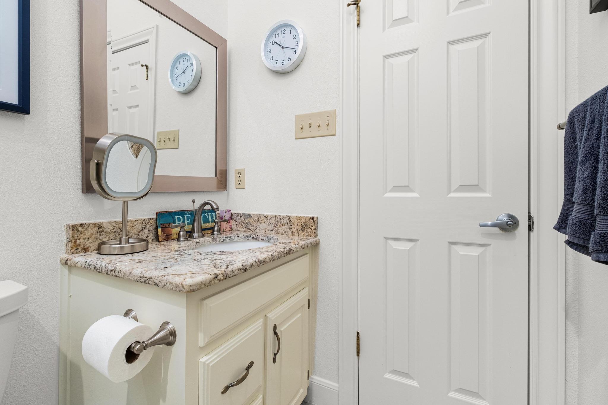 902 W 18th St # B, Austin, TX 78701