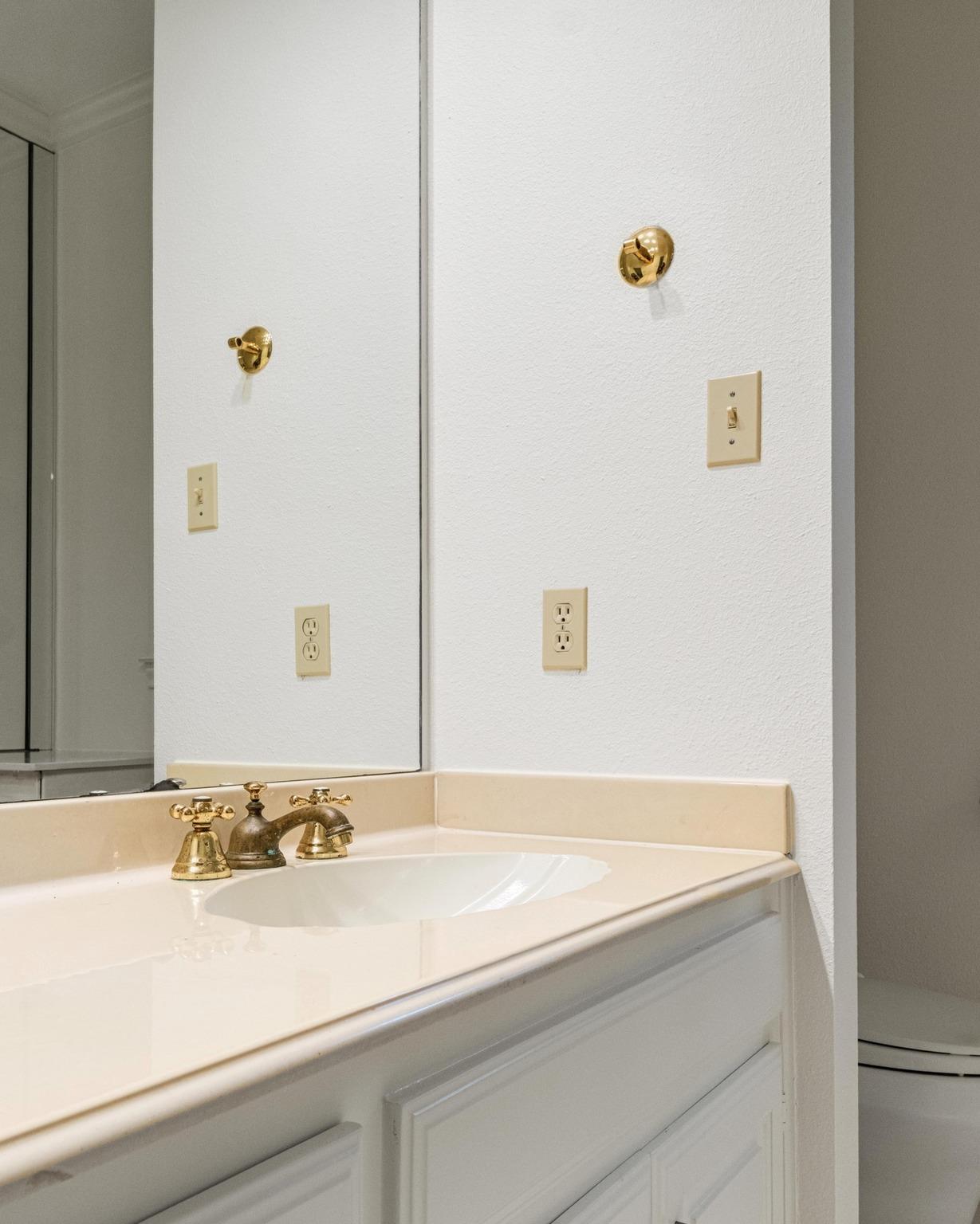 902 W 18th St # B, Austin, TX 78701