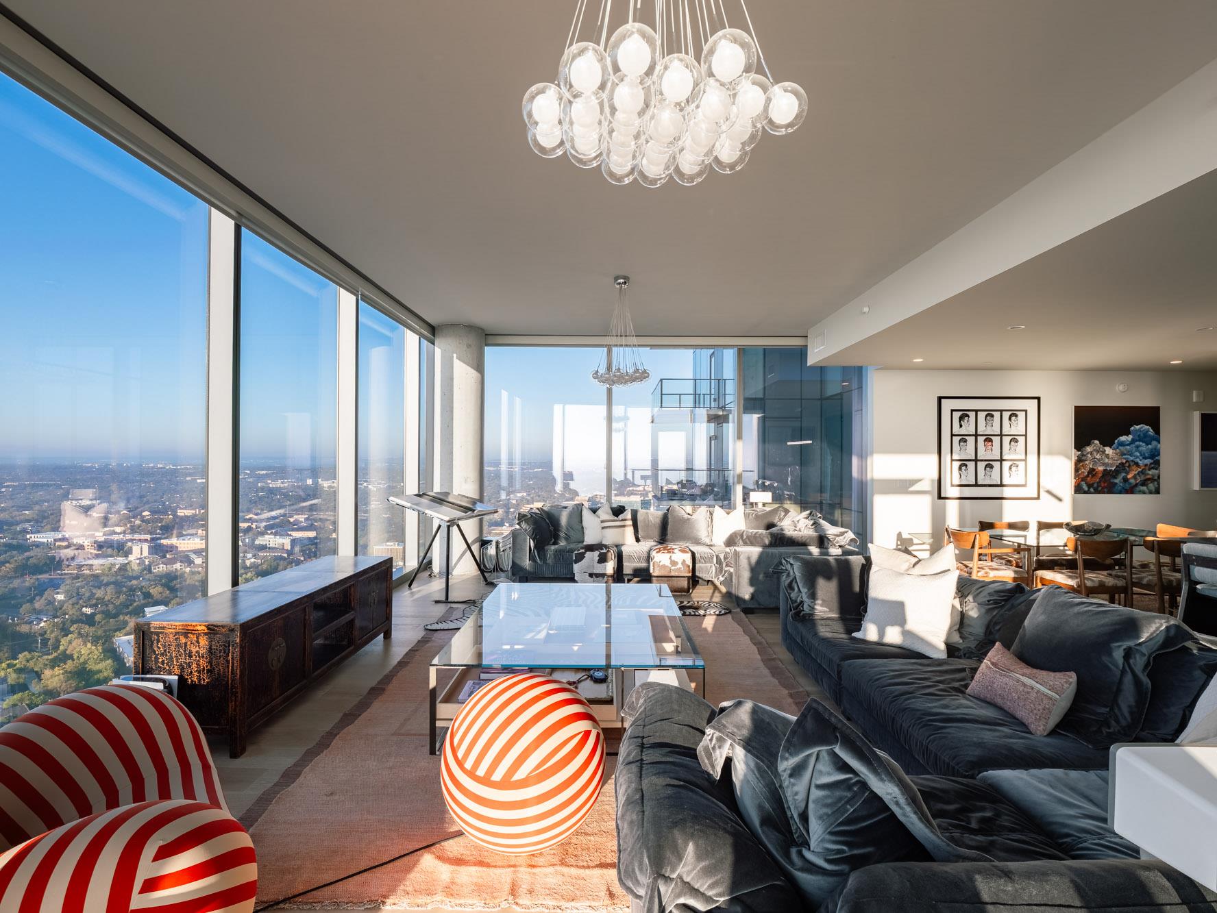 44 East Ave # 3906, Austin, TX 78701