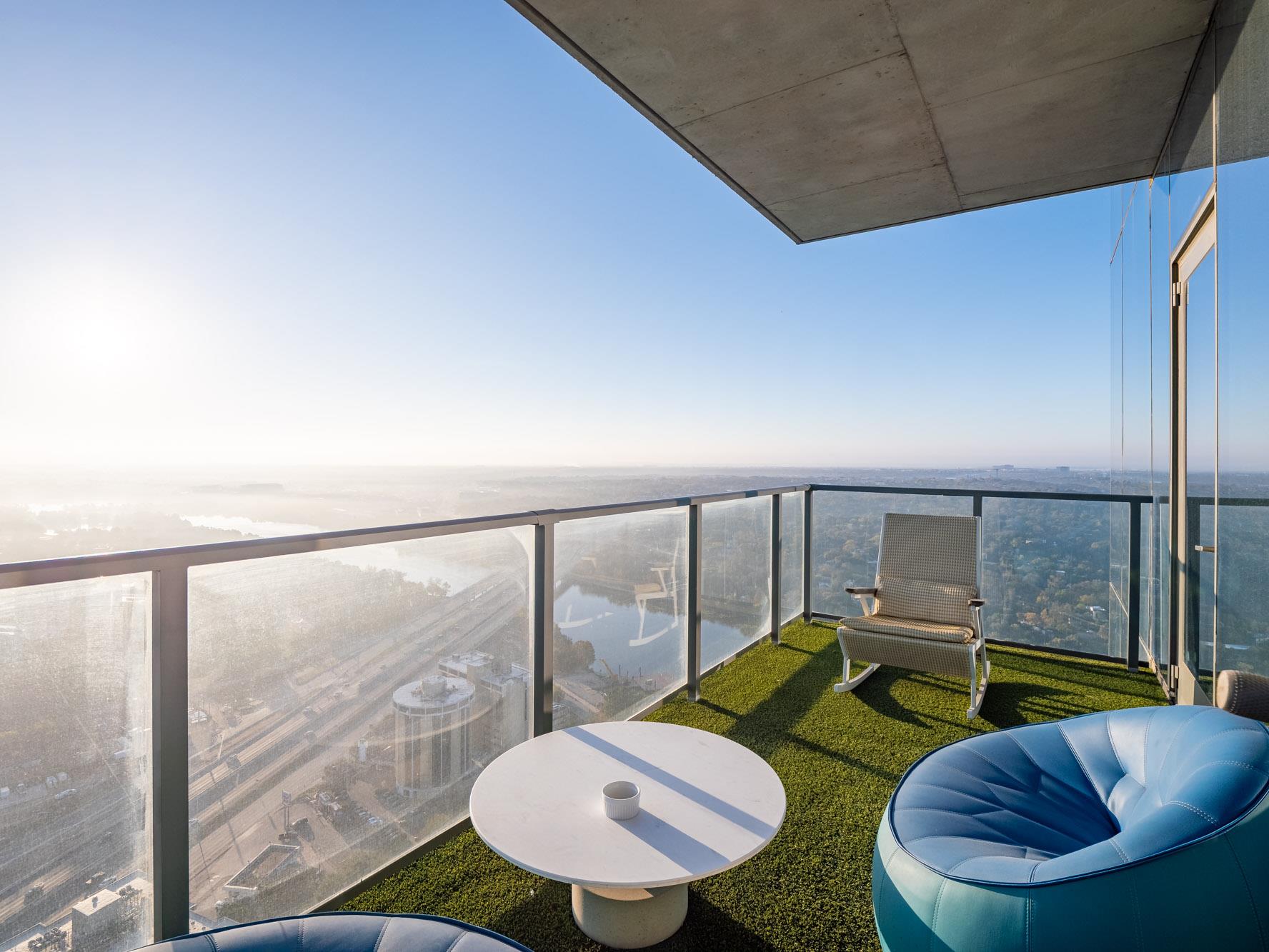 44 East Ave # 3906, Austin, TX 78701