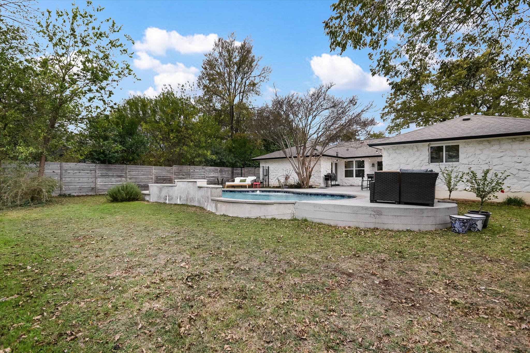 11009 Hillside Oak Ln, Austin, TX 78750
