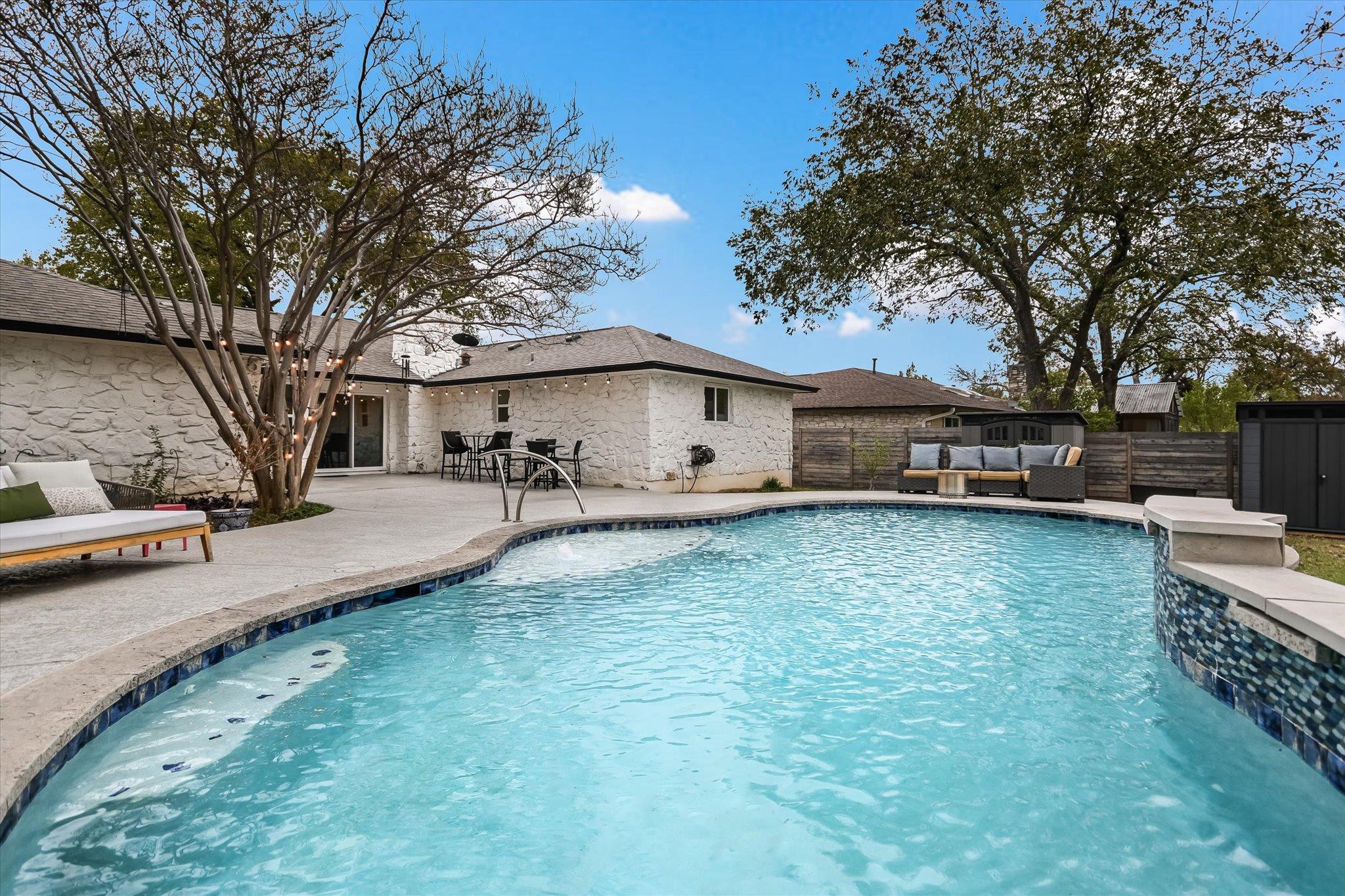 11009 Hillside Oak Ln, Austin, TX 78750
