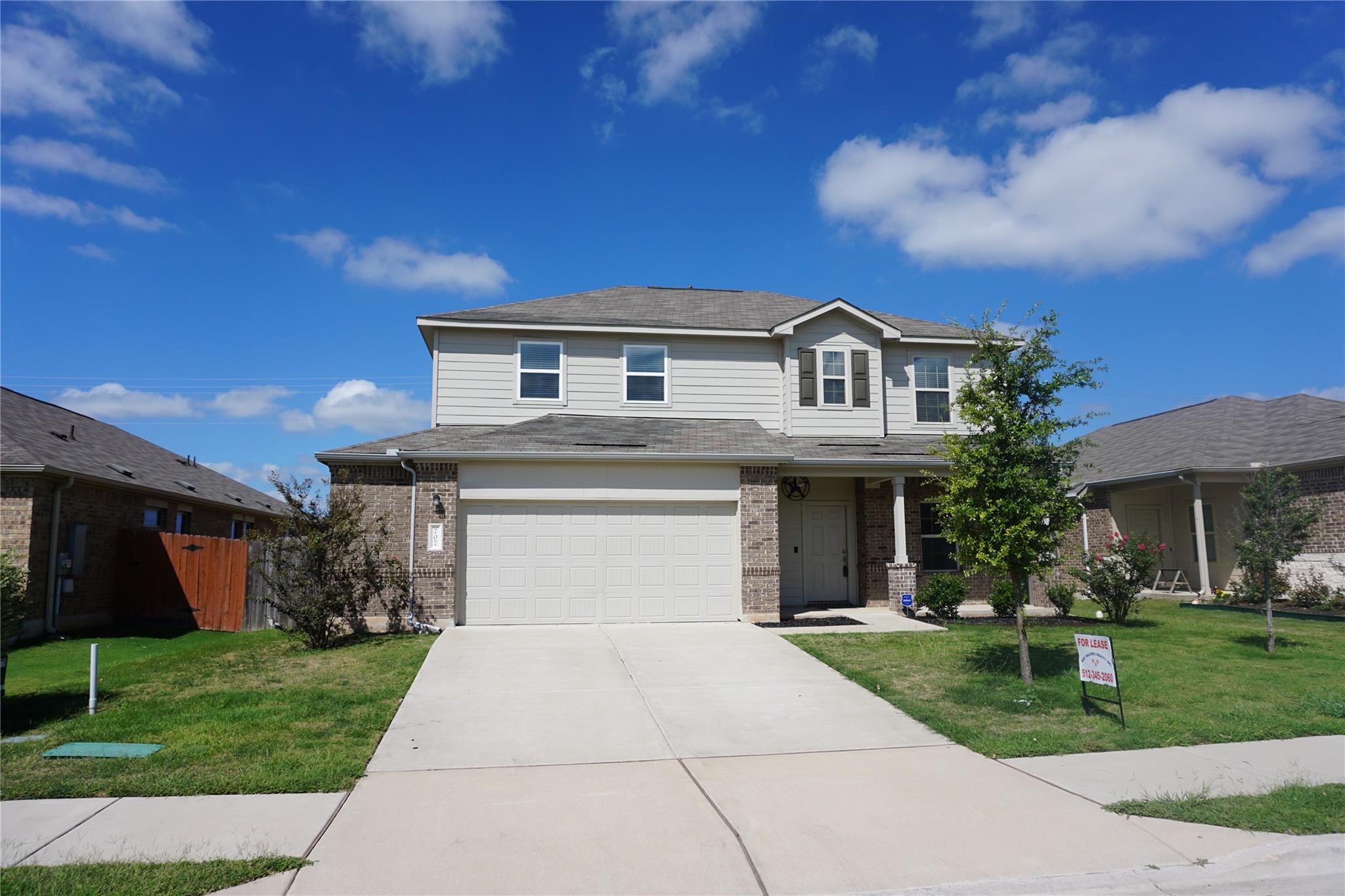 707 Carol Dr, Hutto, TX 78634