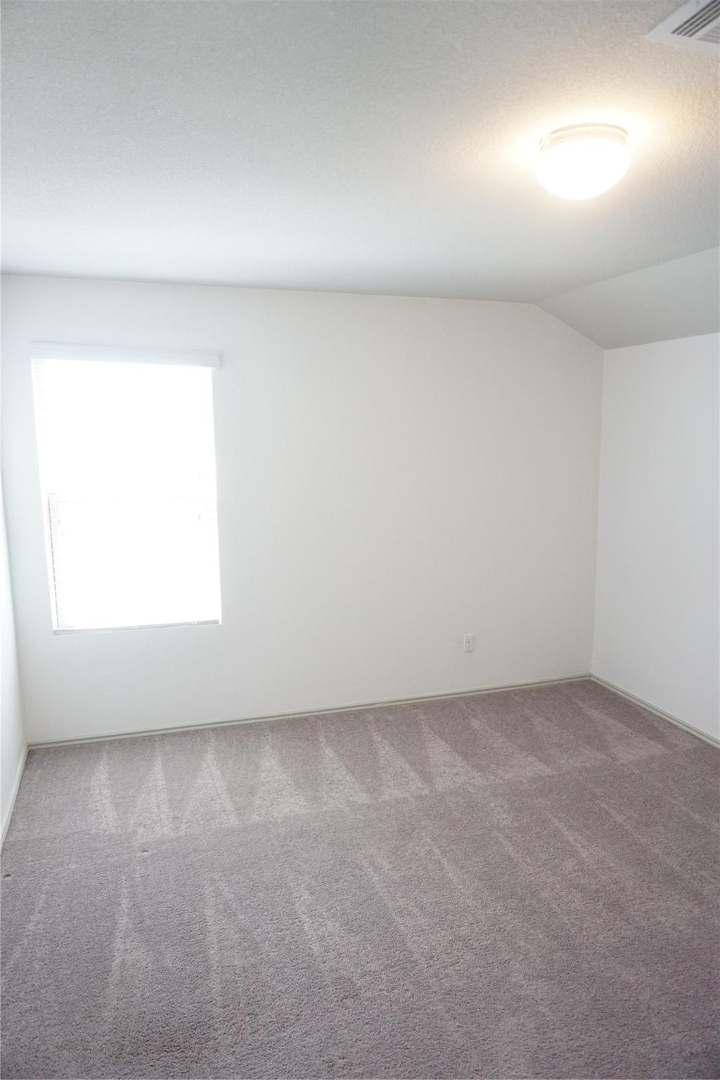 707 Carol Dr, Hutto, TX 78634