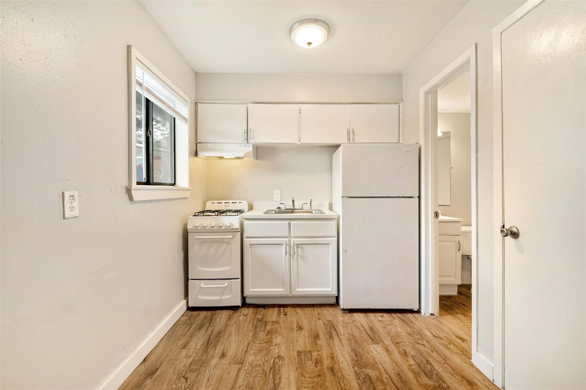 903 Springdale Rd # E, Austin, TX 78702