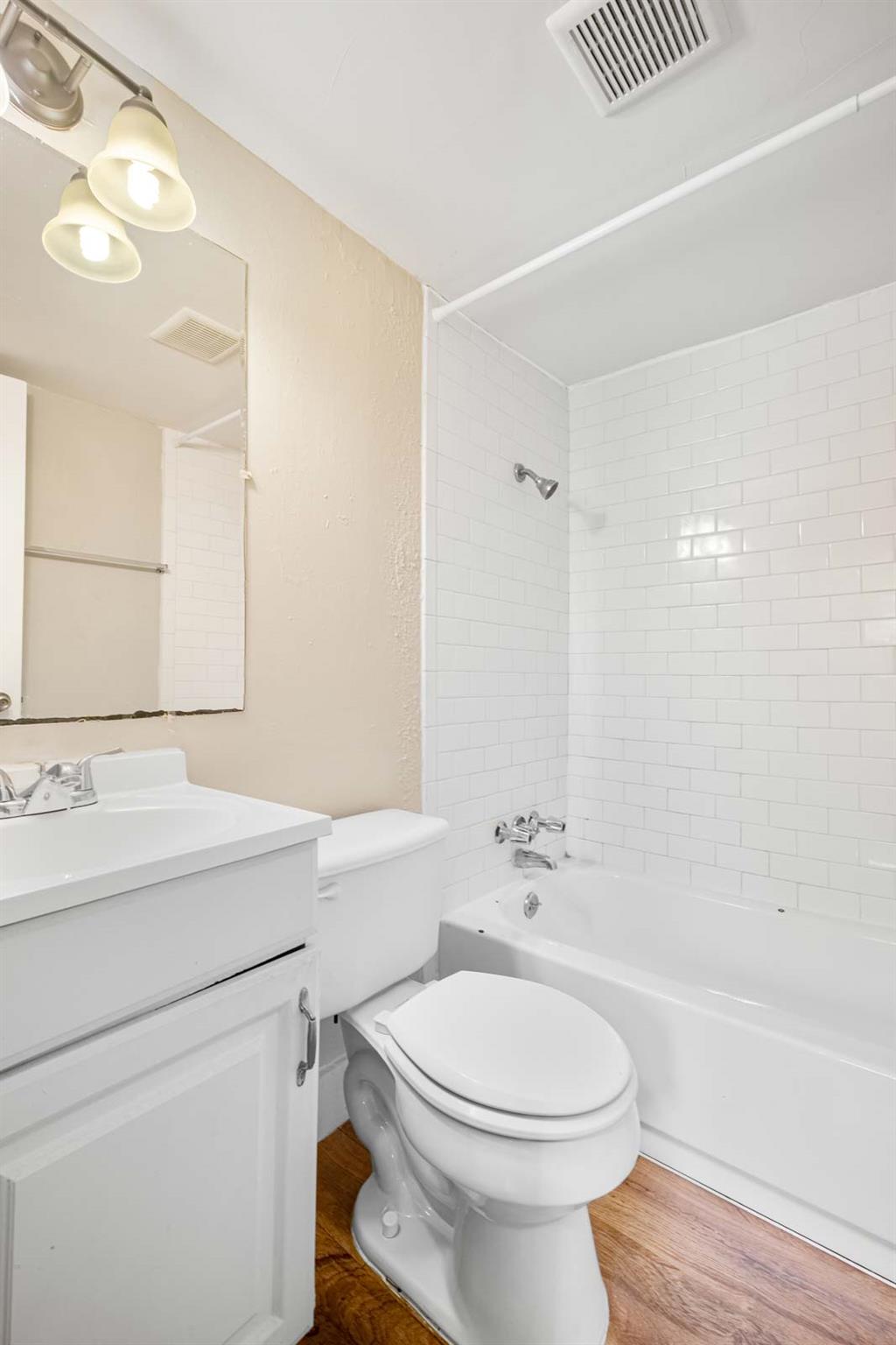 903 Springdale Rd # E, Austin, TX 78702