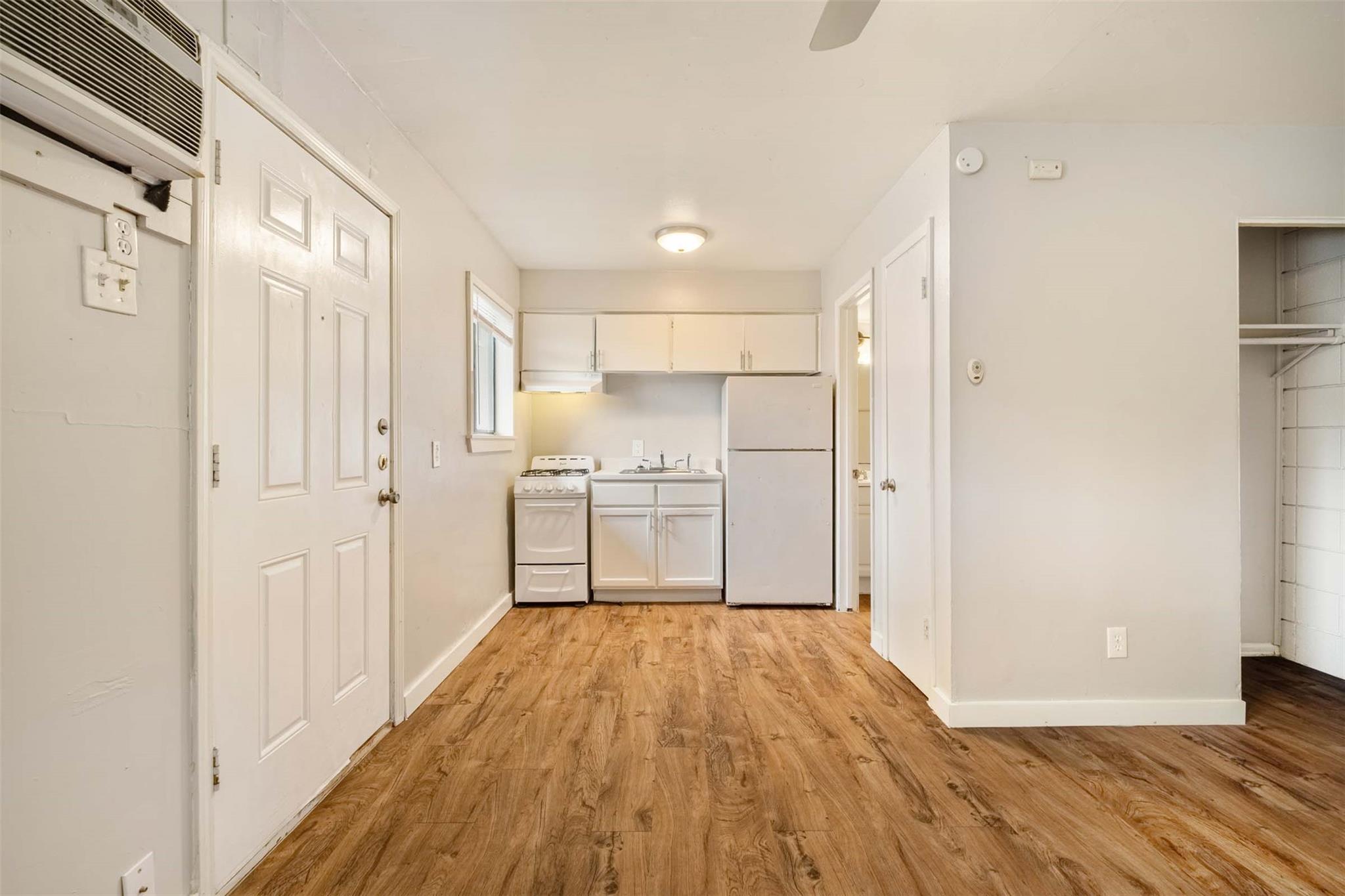 903 Springdale Rd # E, Austin, TX 78702