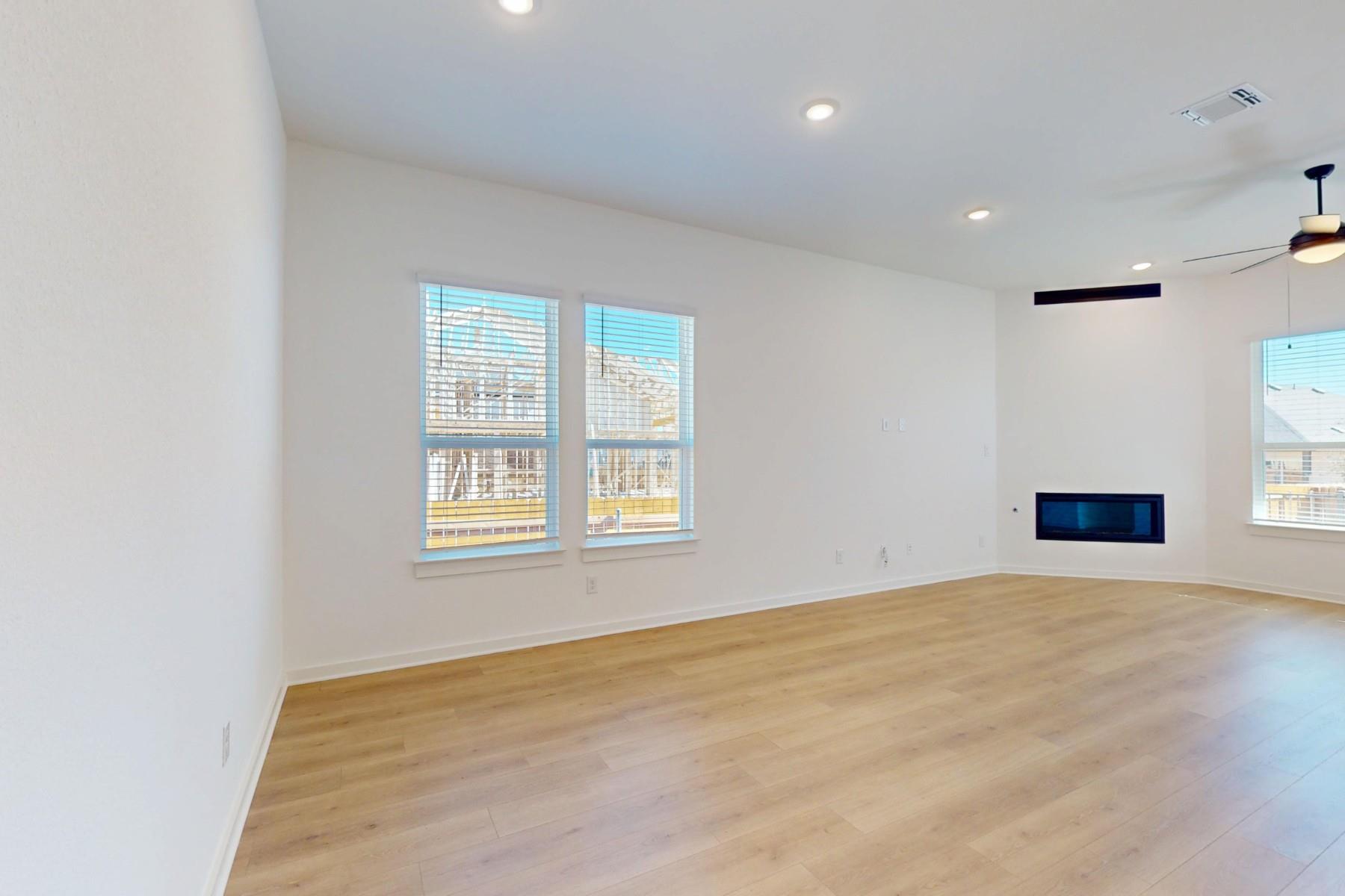 553 Darley Oaks Dr, Dripping Springs, TX 78620