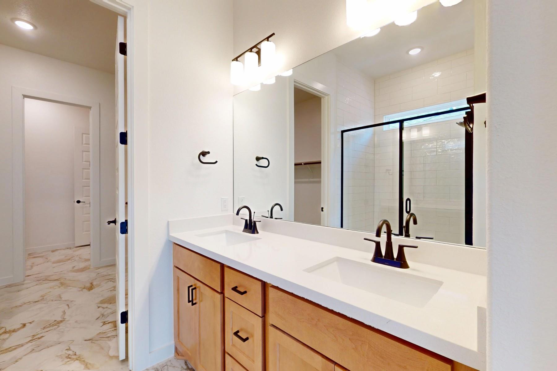 553 Darley Oaks Dr, Dripping Springs, TX 78620