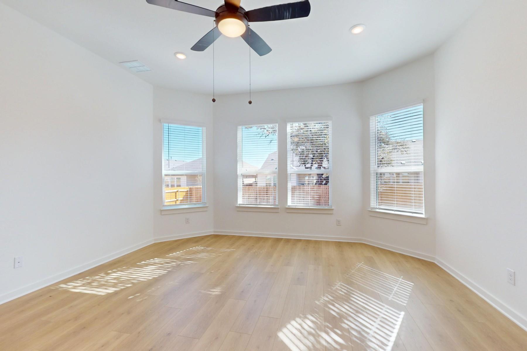 553 Darley Oaks Dr, Dripping Springs, TX 78620