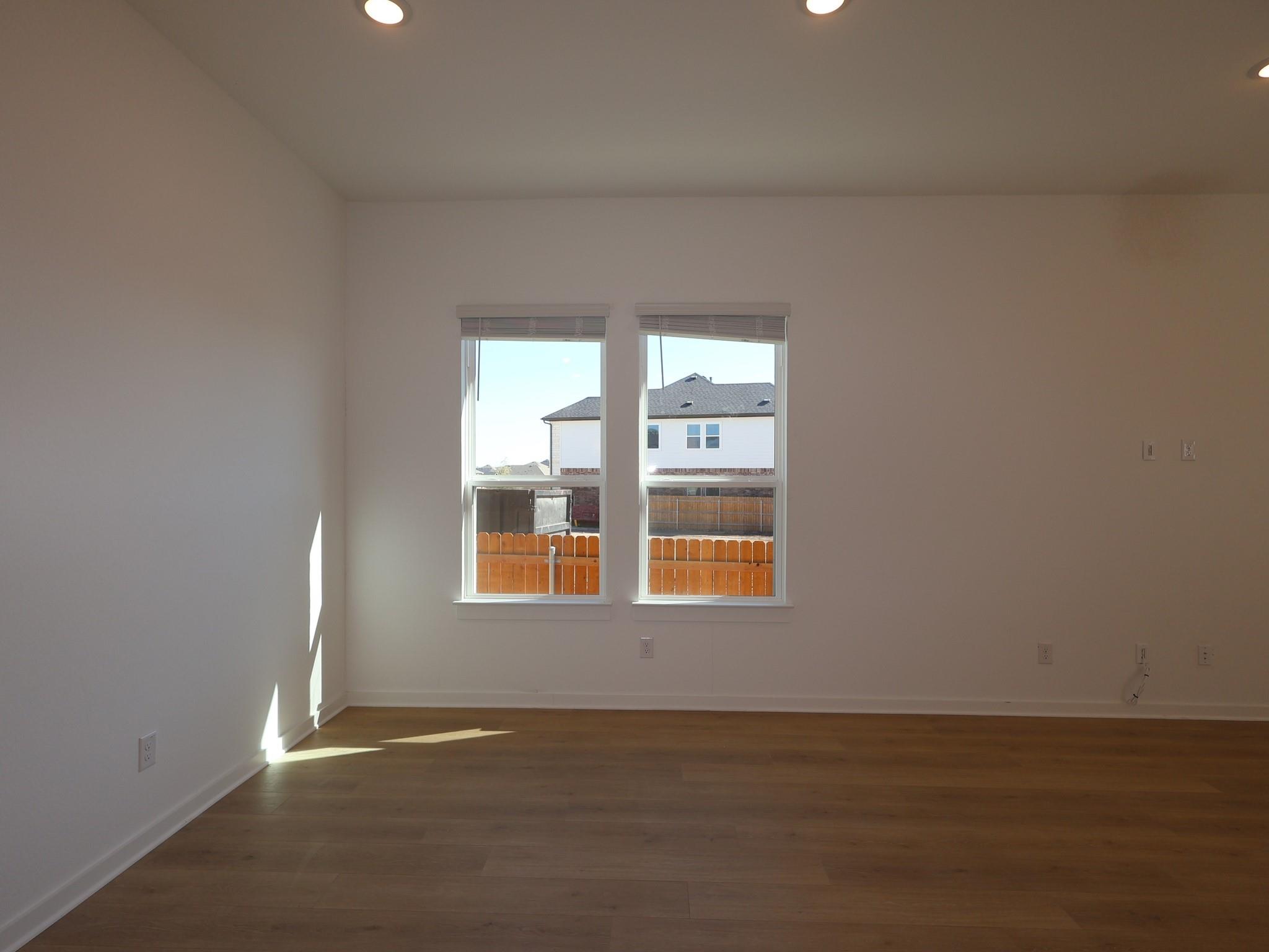 553 Darley Oaks Dr, Dripping Springs, TX 78620