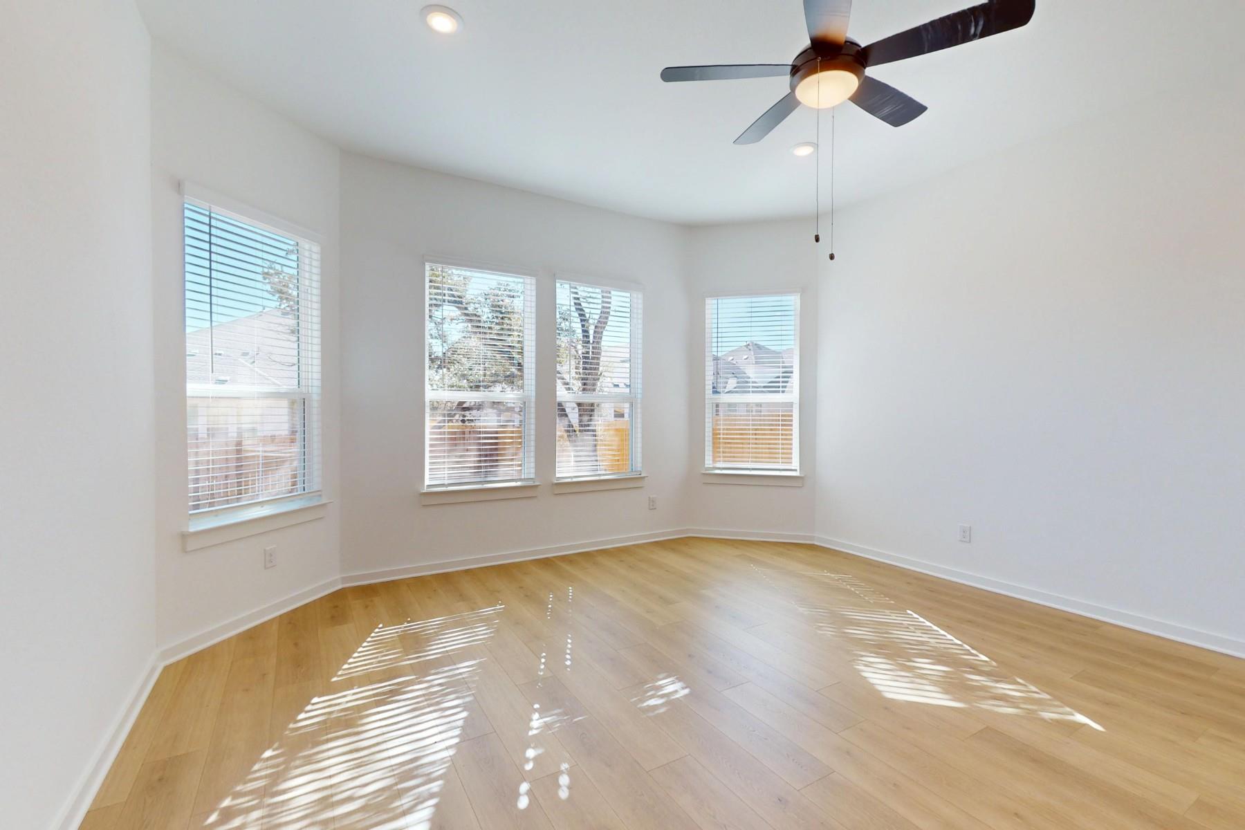 553 Darley Oaks Dr, Dripping Springs, TX 78620