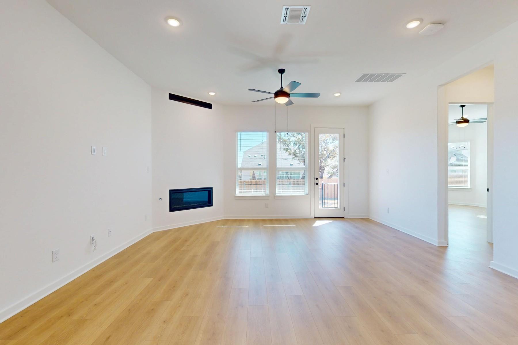 553 Darley Oaks Dr, Dripping Springs, TX 78620