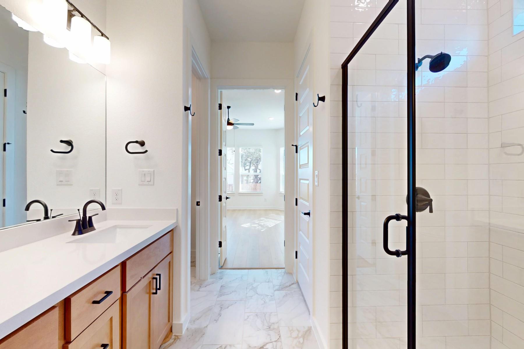 553 Darley Oaks Dr, Dripping Springs, TX 78620