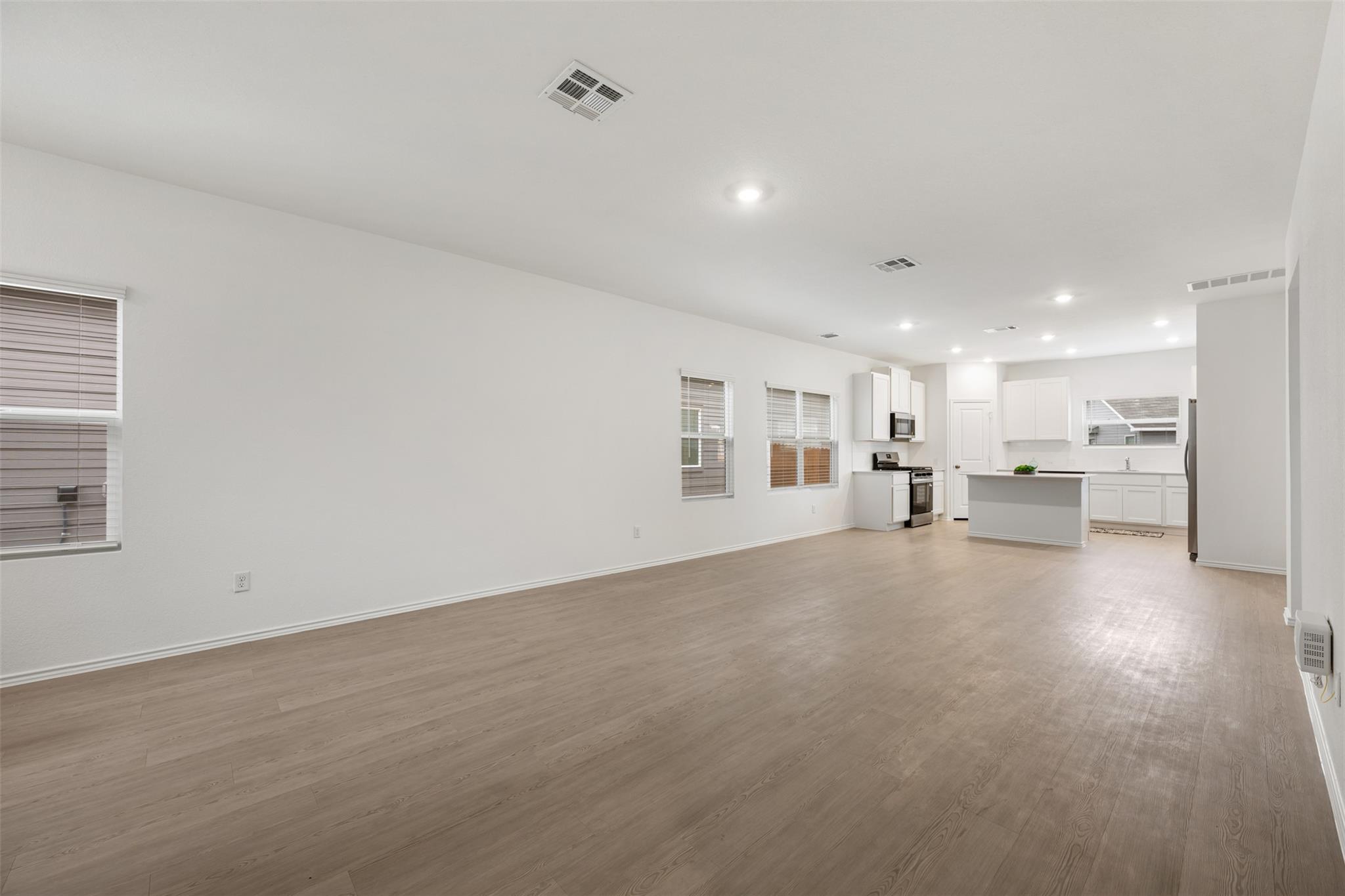 954 Soapstone Pass, Maxwell, TX 78656