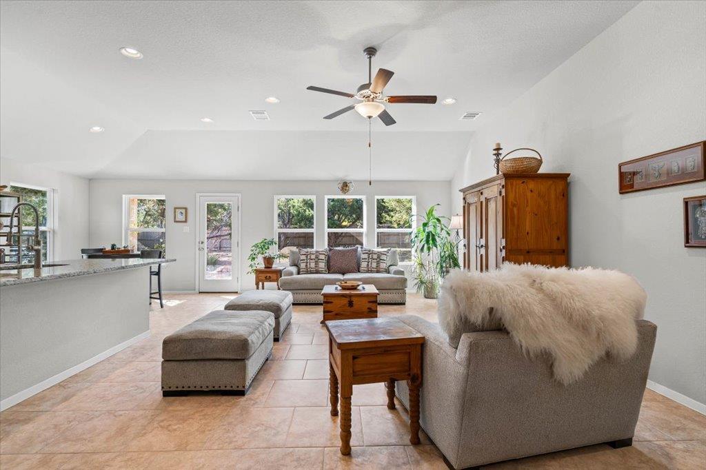 7416 Spanish Oak Dr, Lago Vista, TX 78645