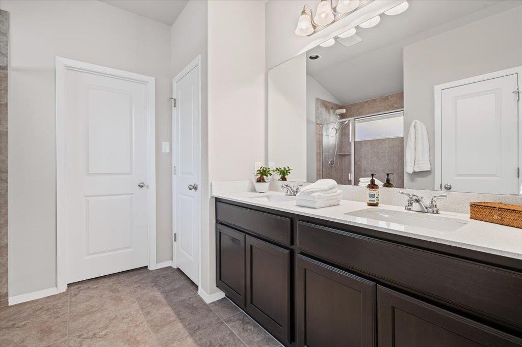 7416 Spanish Oak Dr, Lago Vista, TX 78645