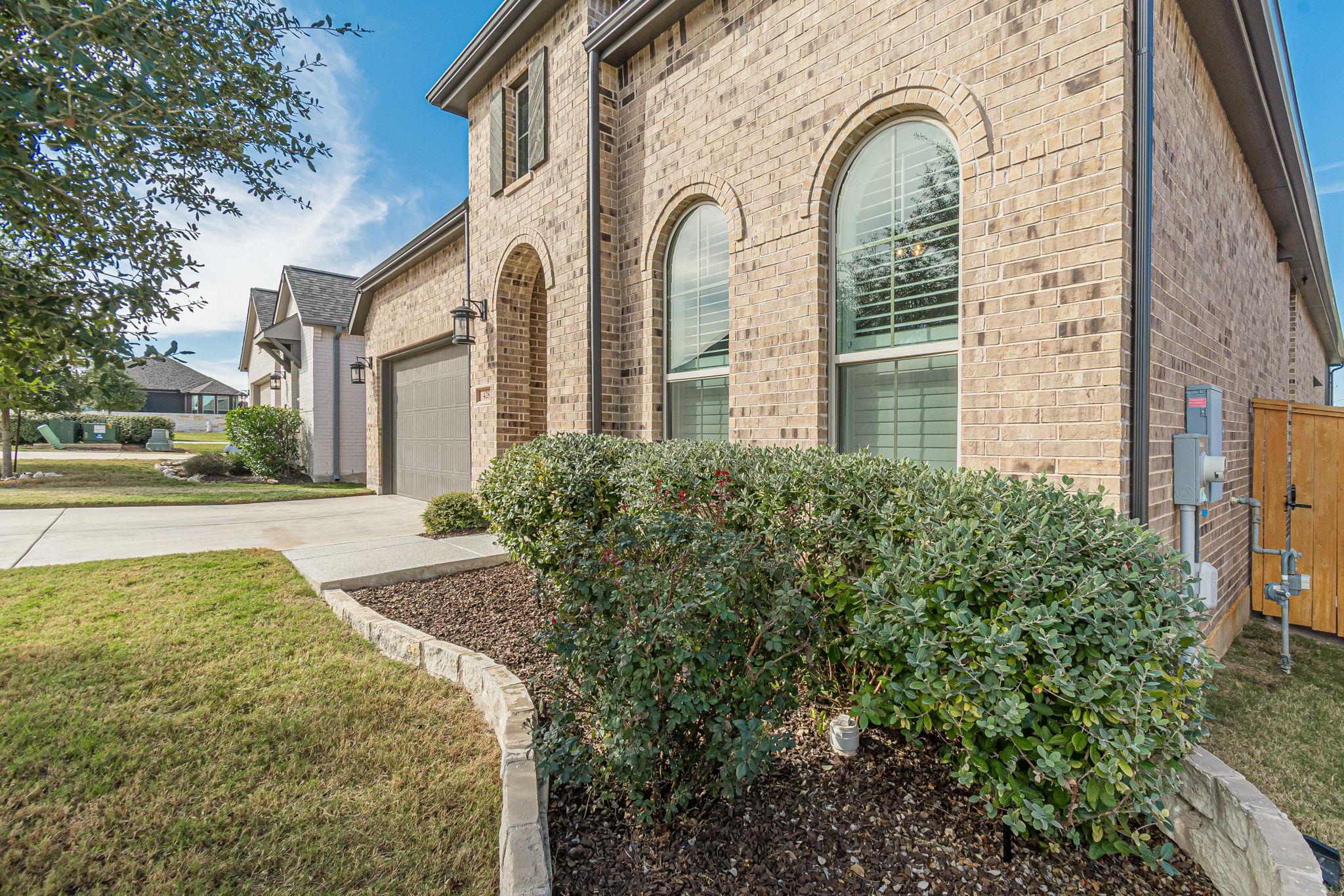 428 Trailing Lantana Ln, San Marcos, TX 78666